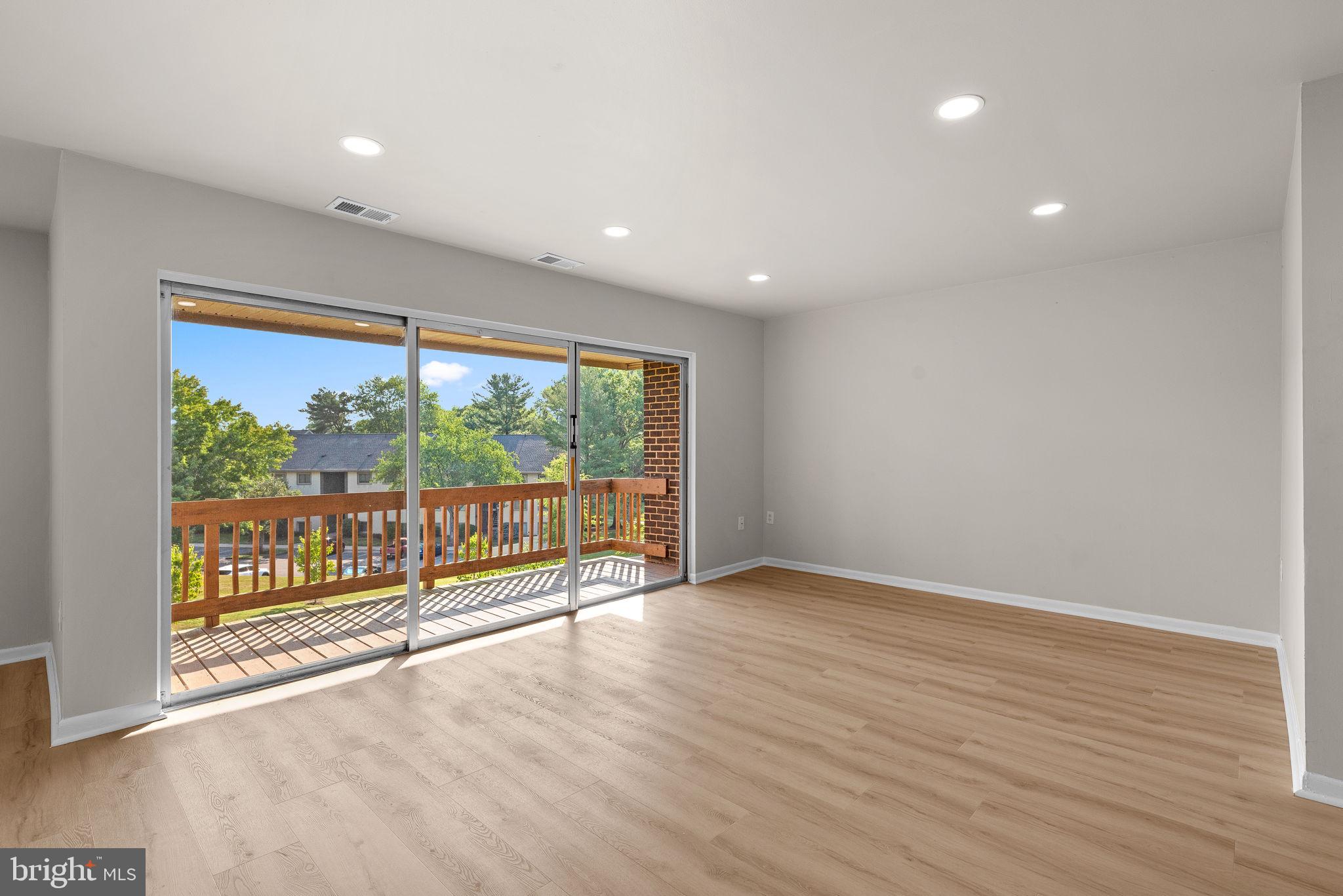 5007 Green Mountain Cir #6