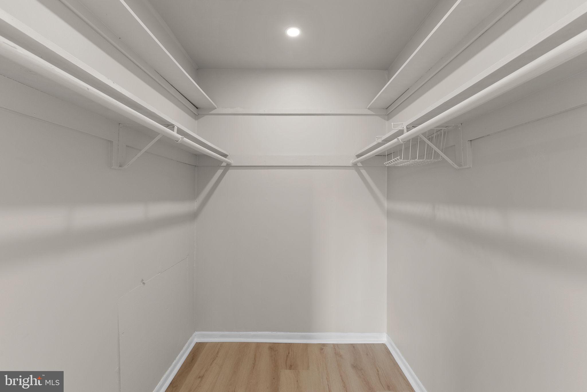 5007 Green Mountain Cir #6