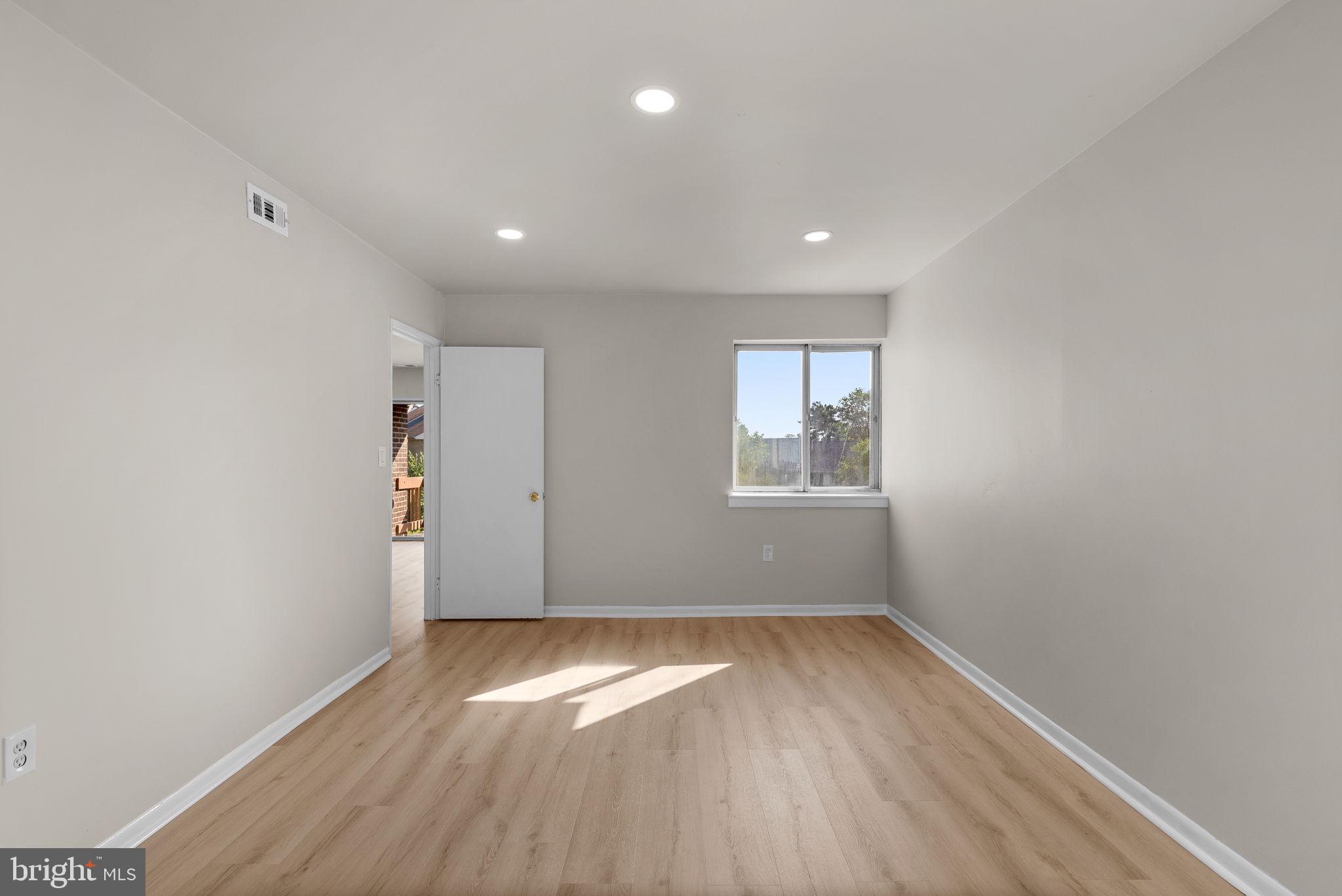 5007 Green Mountain Cir #6