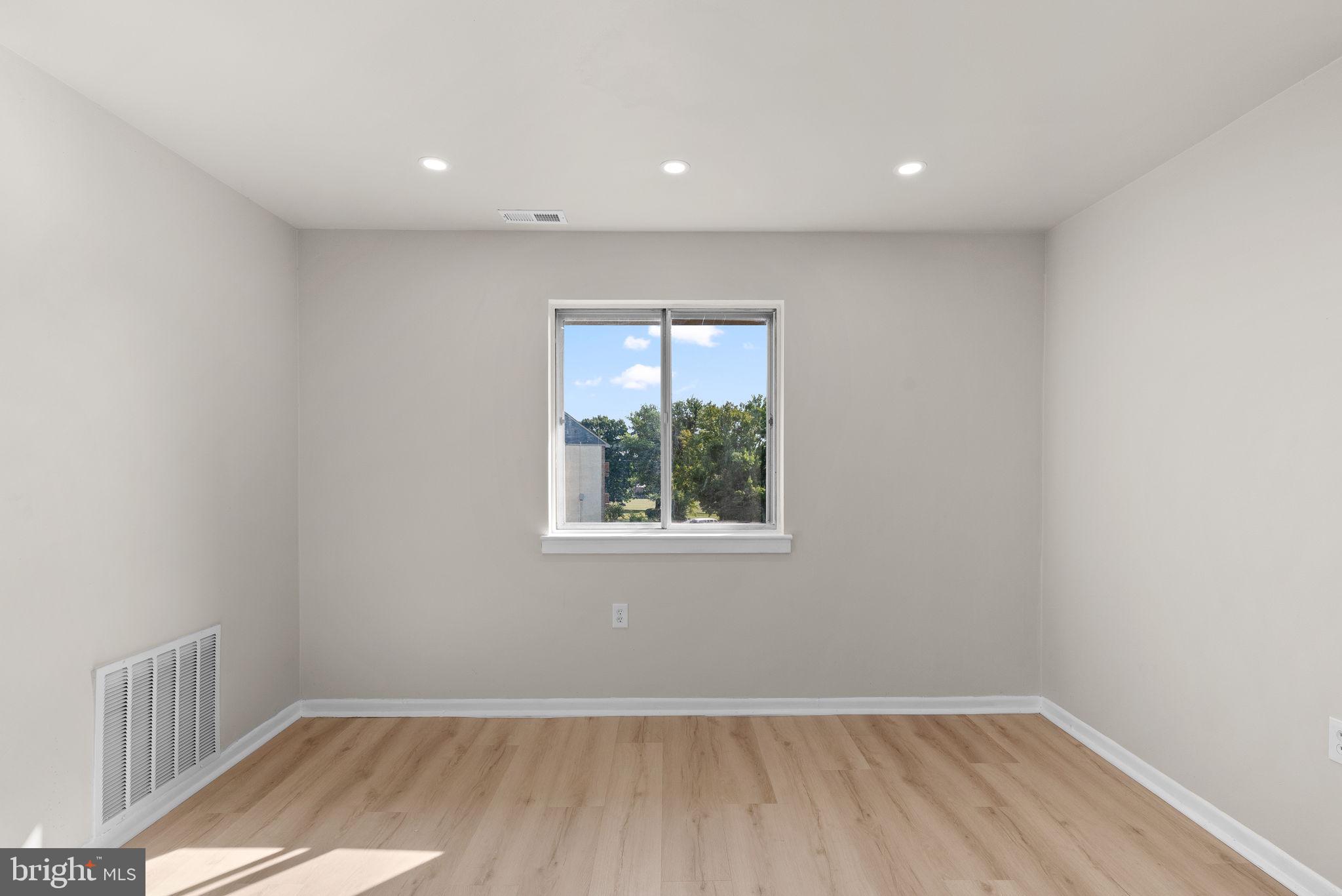 5007 Green Mountain Cir #6