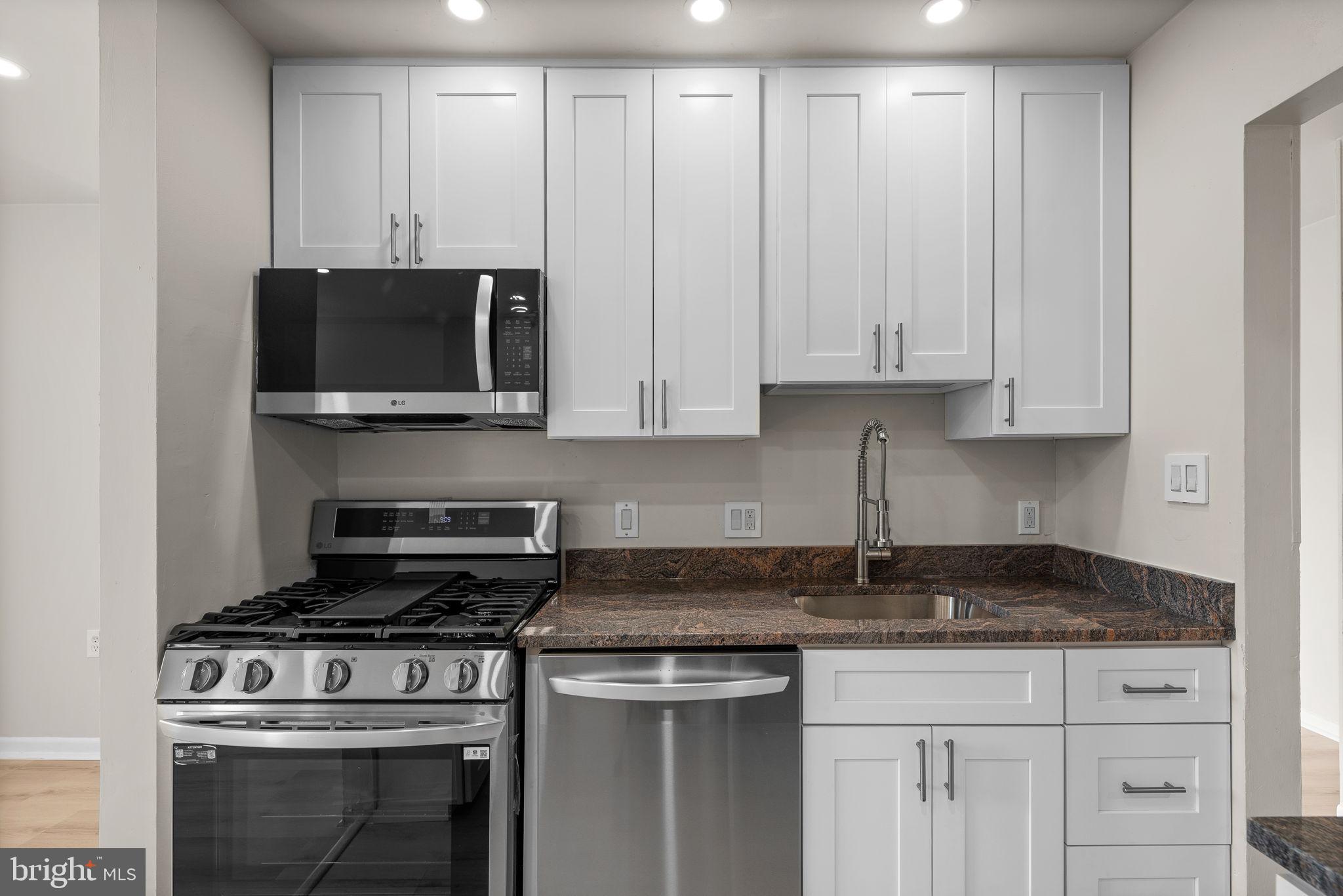 5007 Green Mountain Cir #6