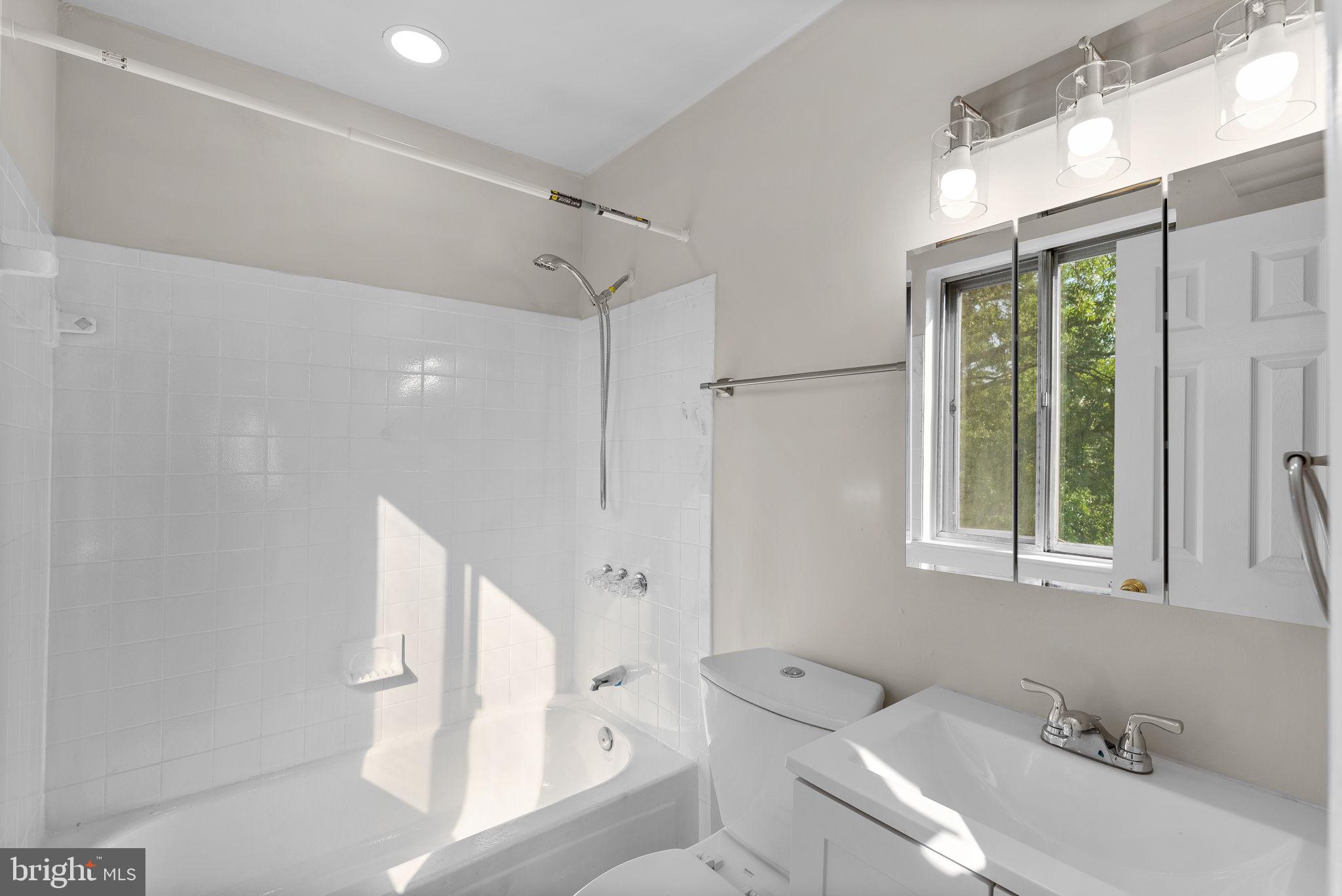 5007 Green Mountain Cir #6