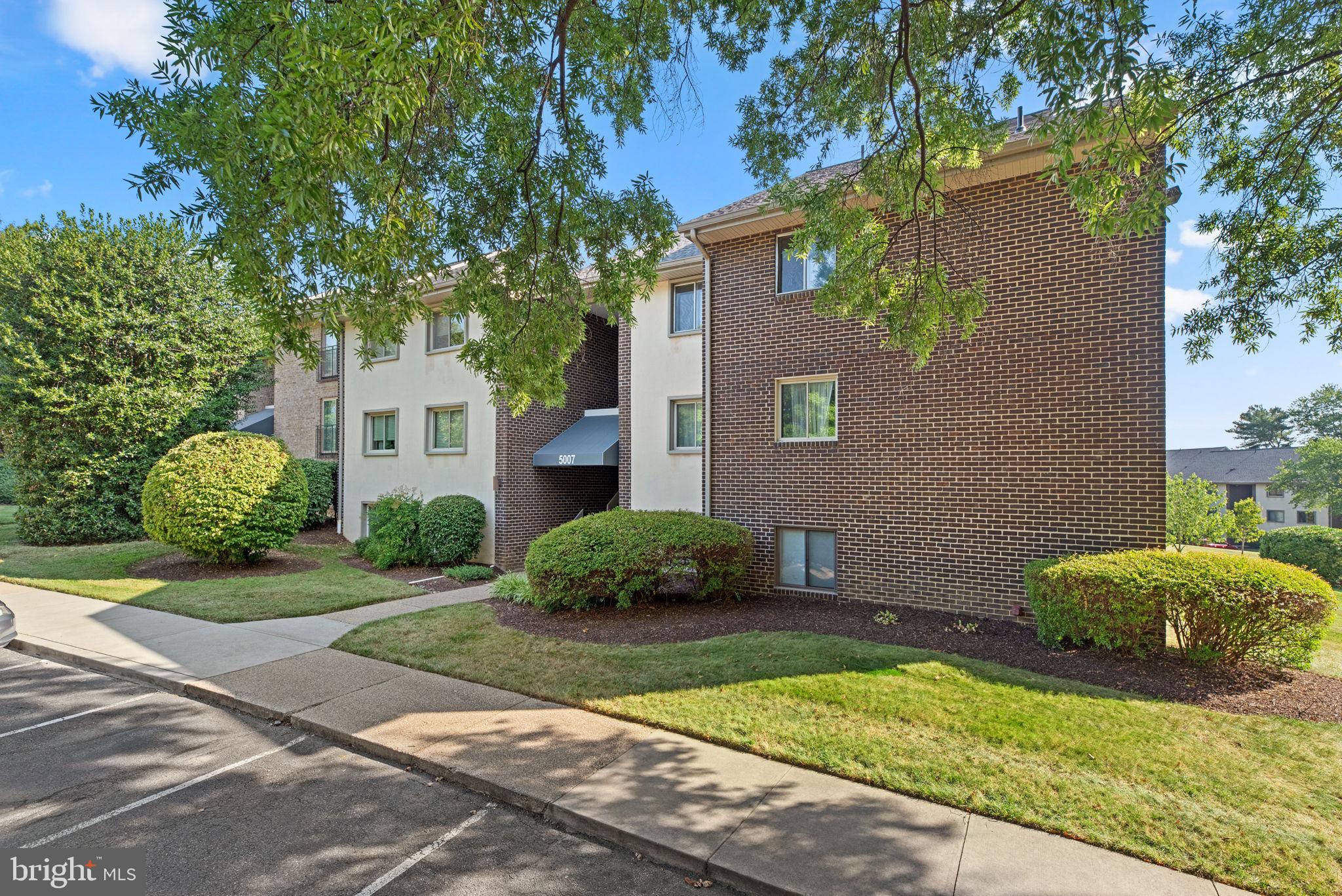 5007 Green Mountain Cir #6