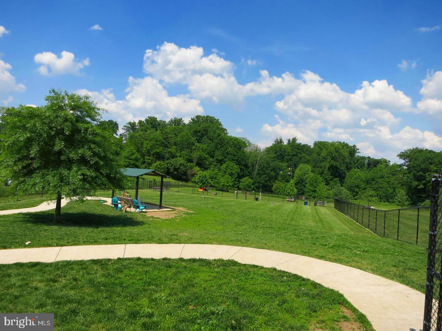 4333 ENGLISH MORNING LN