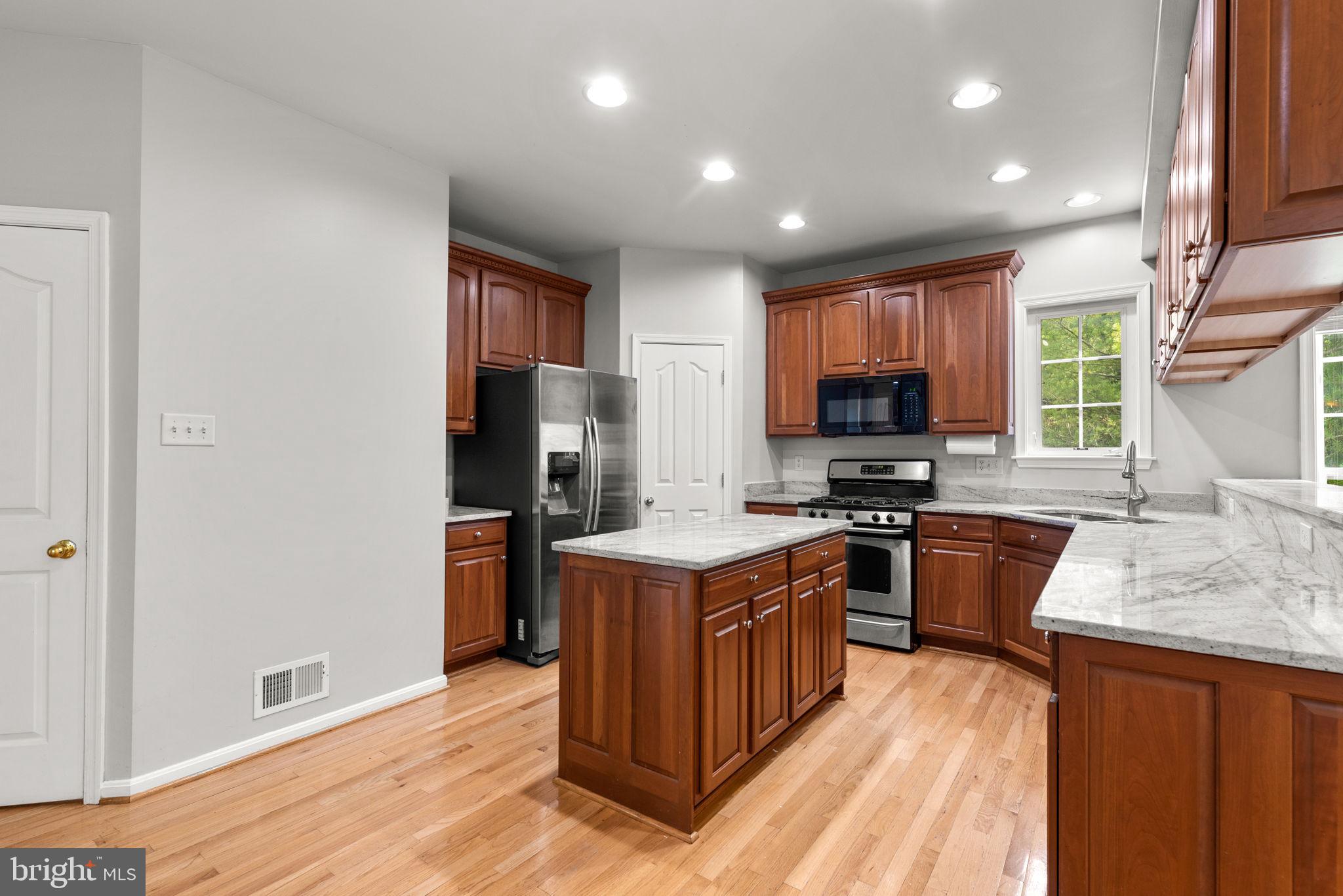 4333 ENGLISH MORNING LN