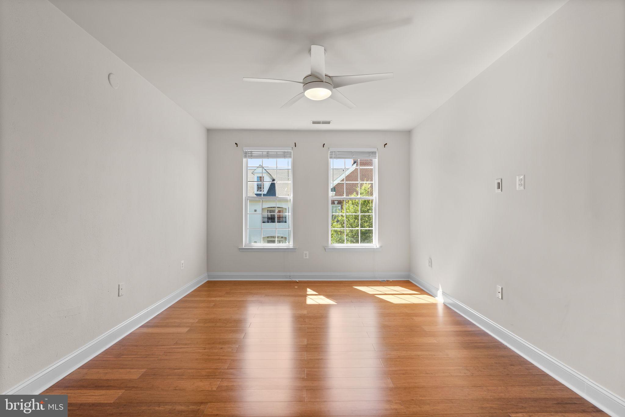 5801 CLIPPER LN #408