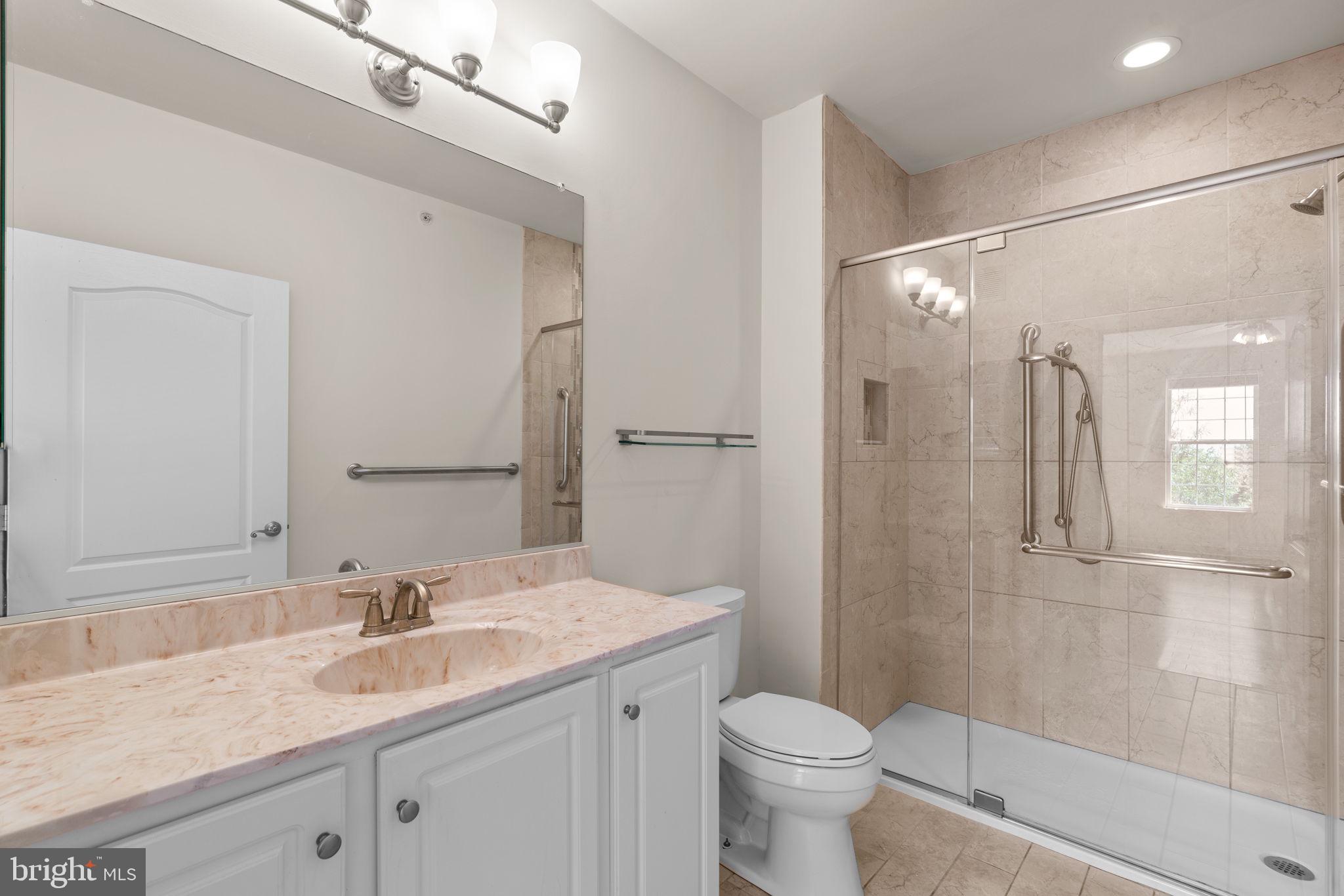 5801 CLIPPER LN #408