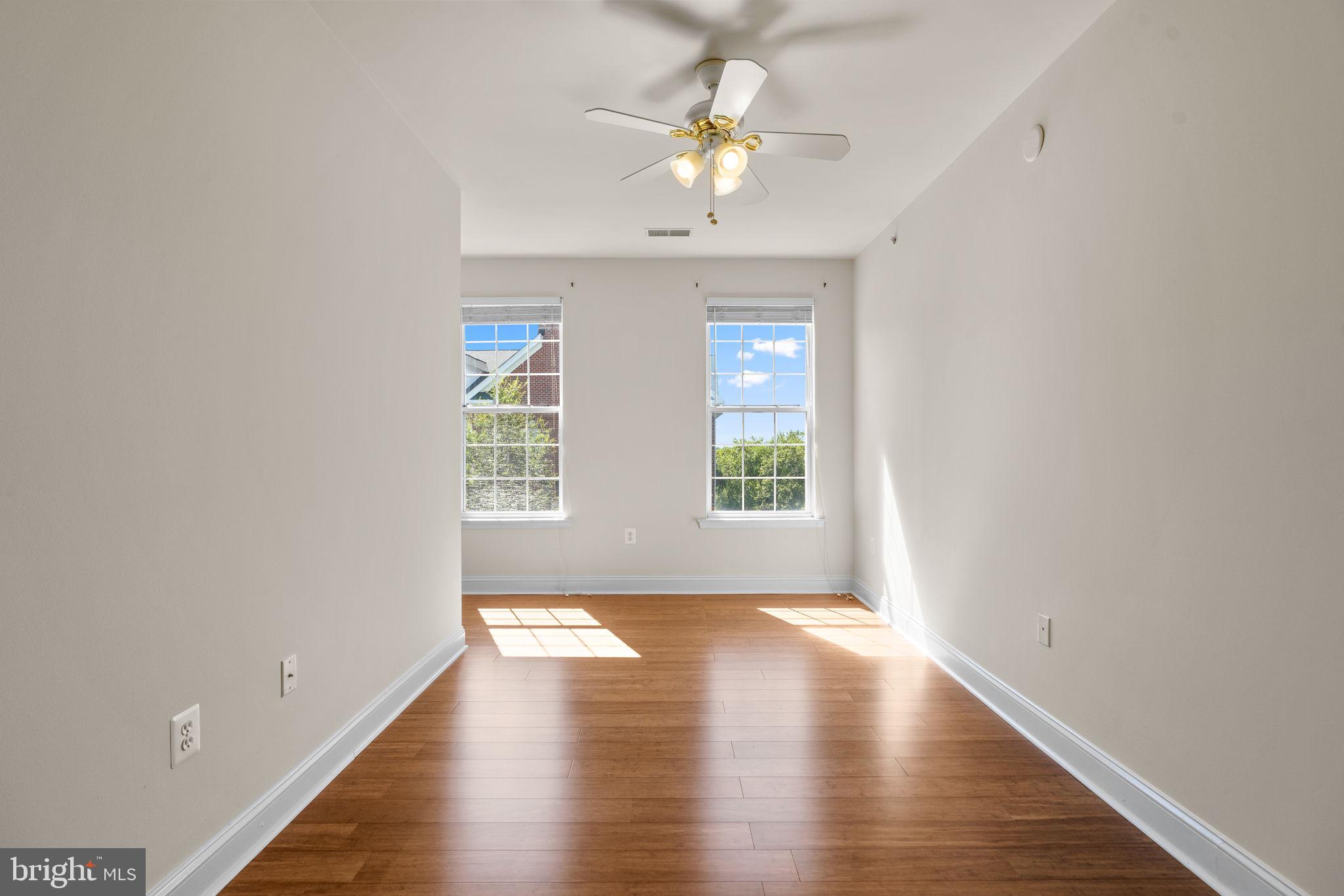 5801 CLIPPER LN #408