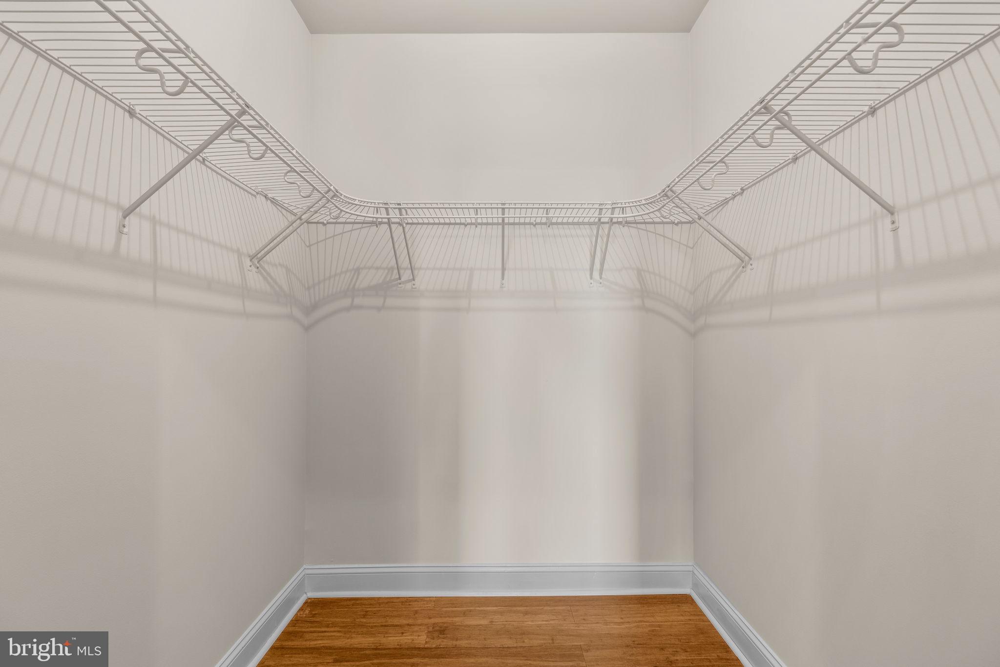 5801 CLIPPER LN #408