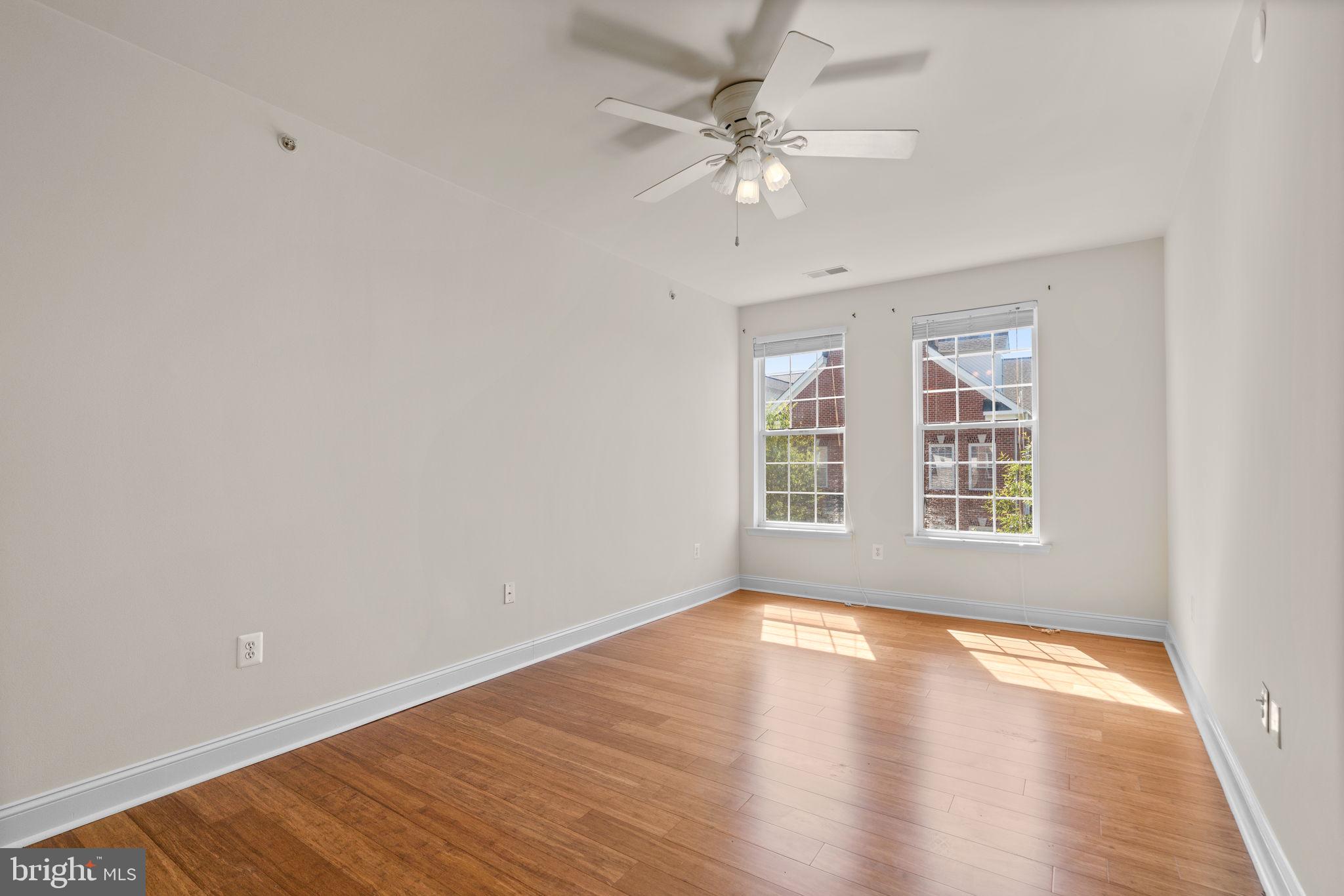 5801 CLIPPER LN #408