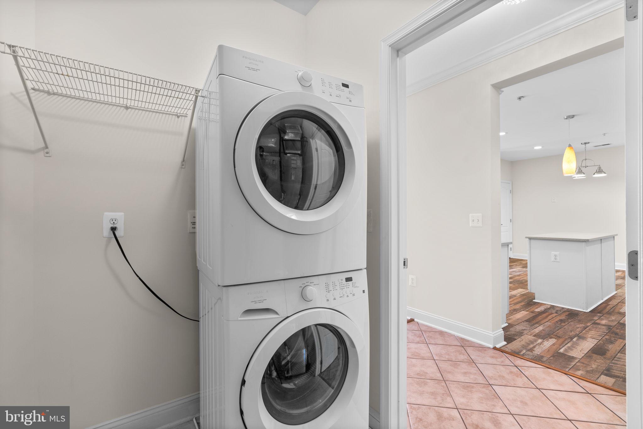 5801 CLIPPER LN #408