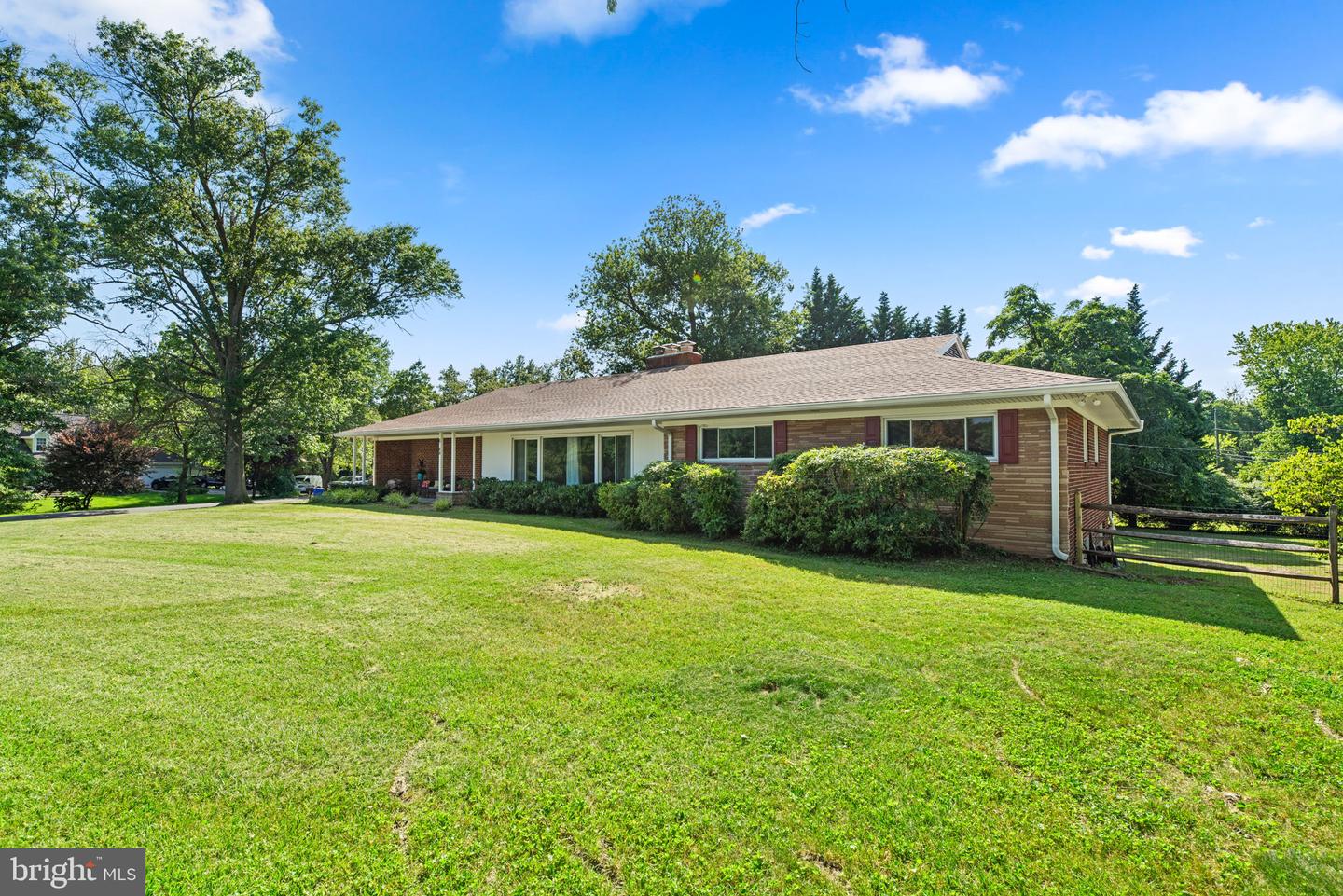 6308 Dewey Dr
