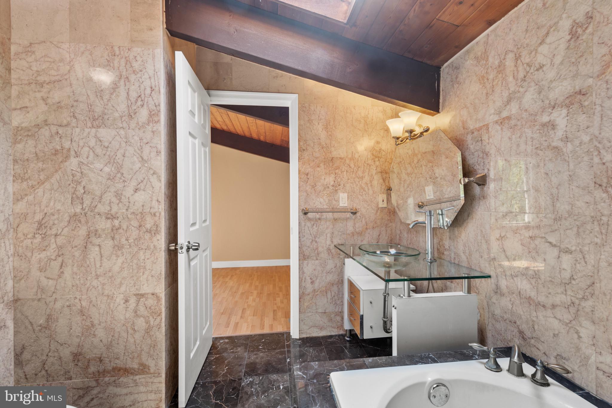 16420 Old Frederick Rd