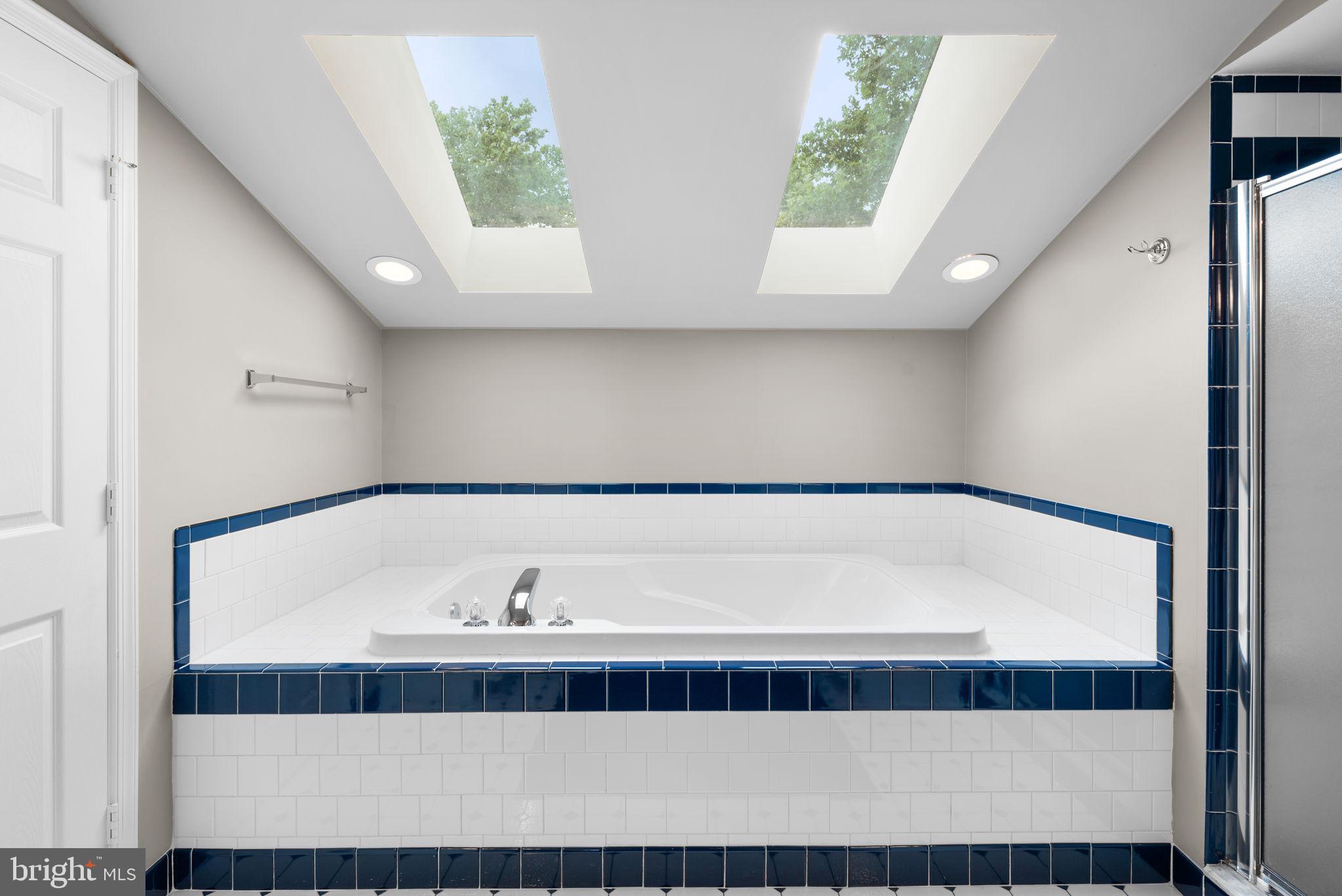 6600 Gleaming Sand Chase