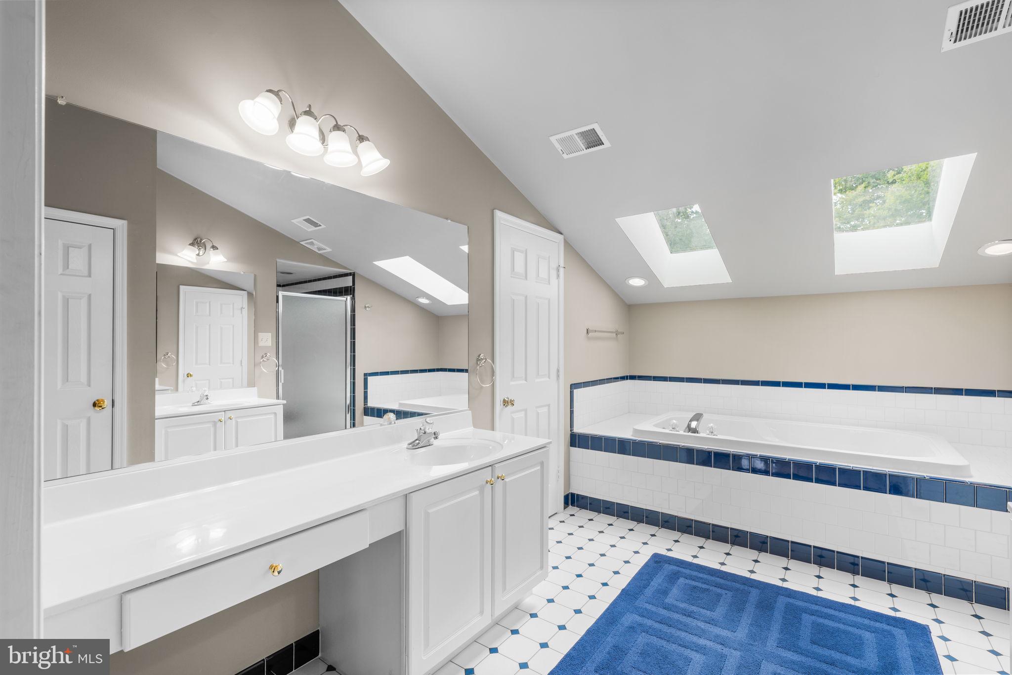 6600 Gleaming Sand Chase