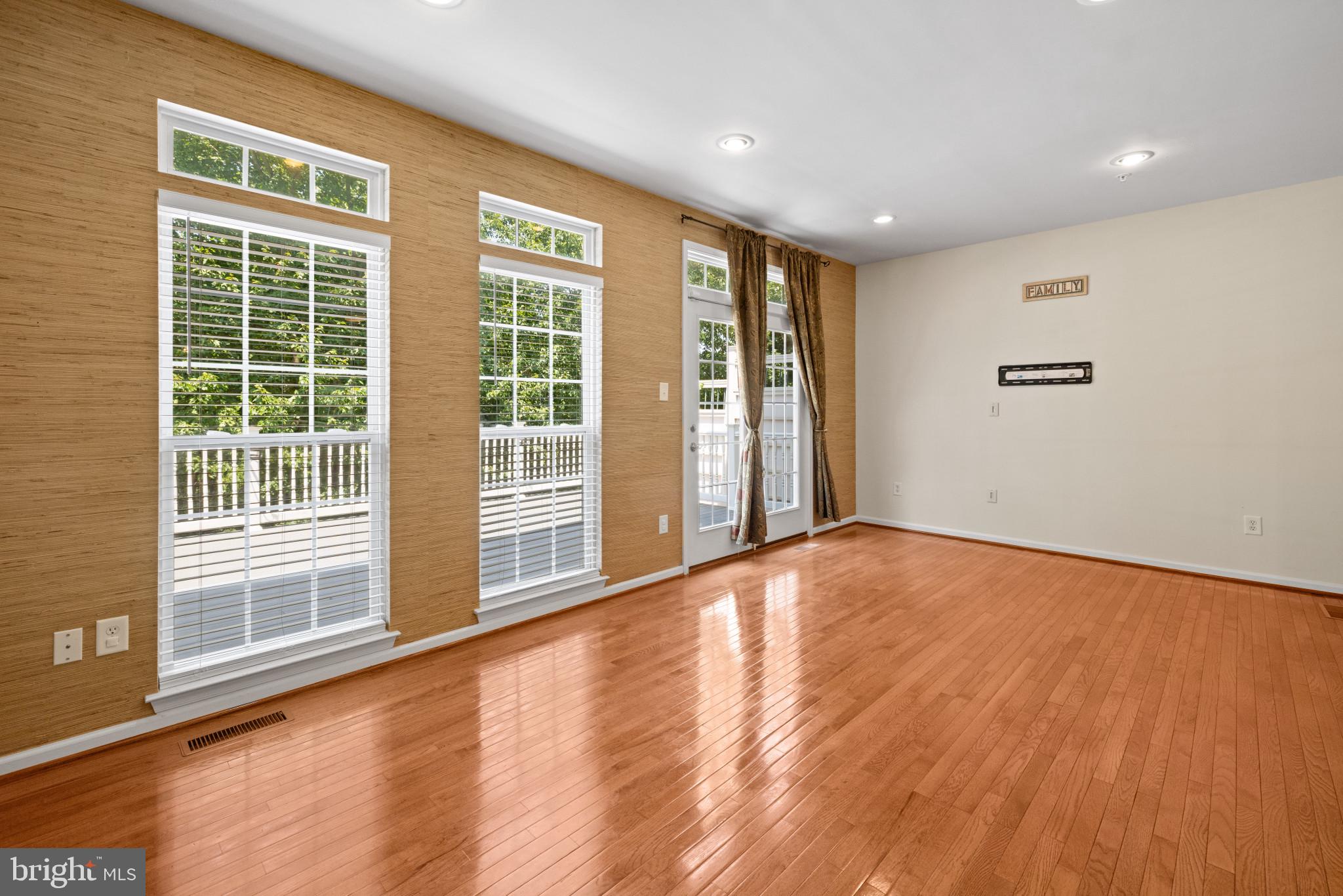 10718 HILLINGDON ROAD