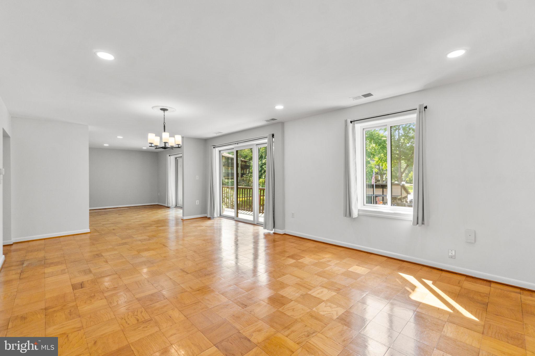 10067 Windstream Dr #4