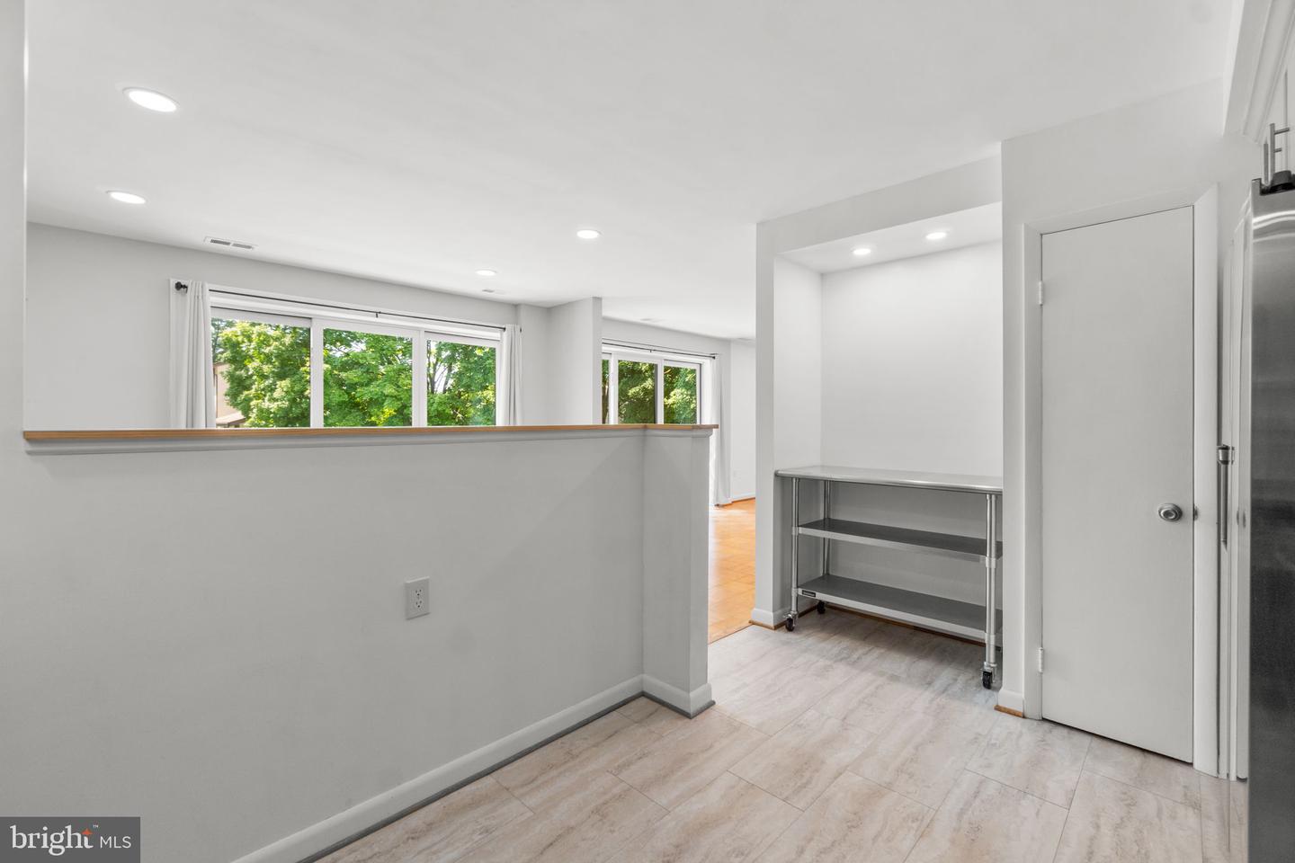 10067 Windstream Dr #4