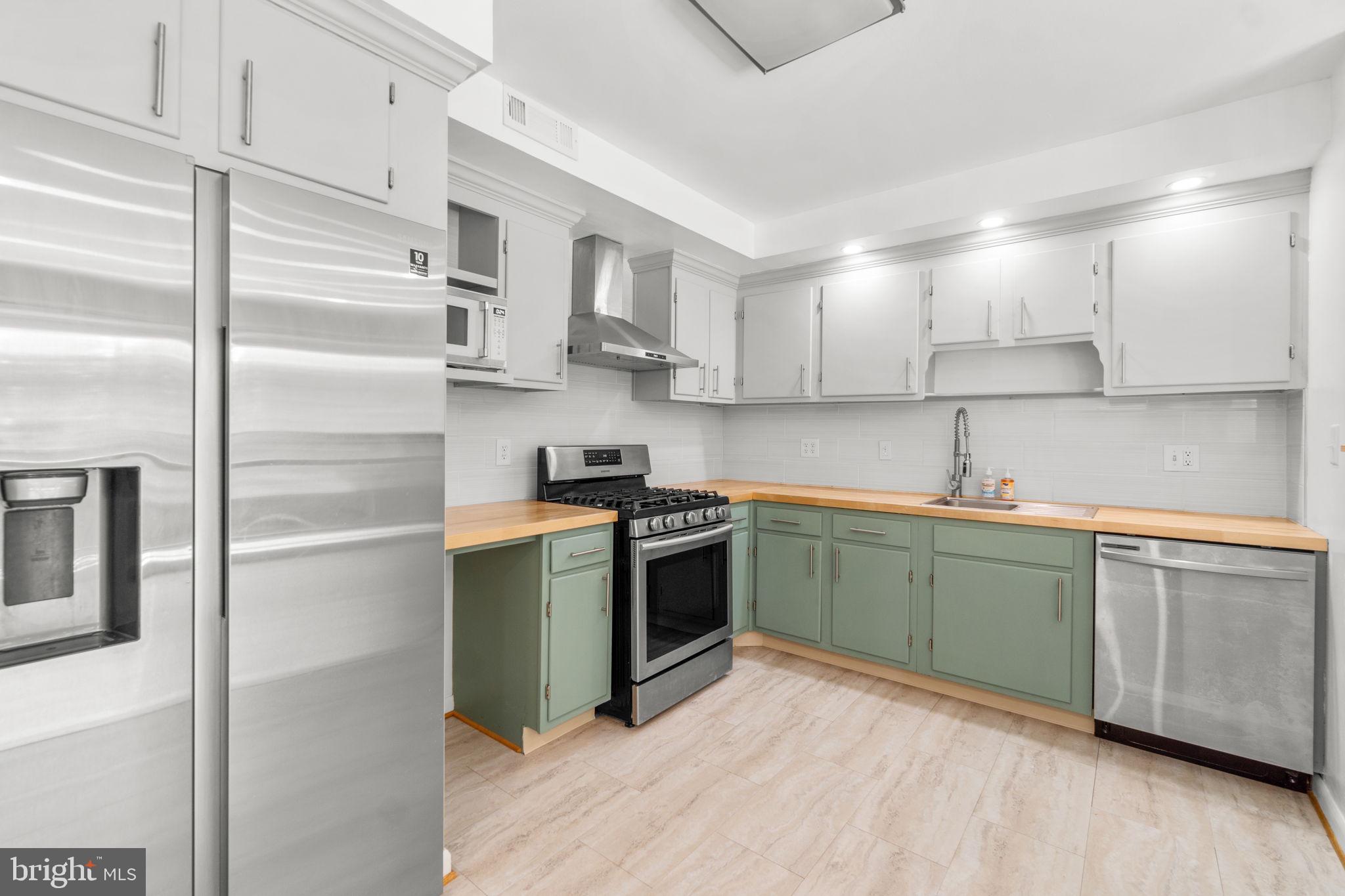 10067 Windstream Dr #4