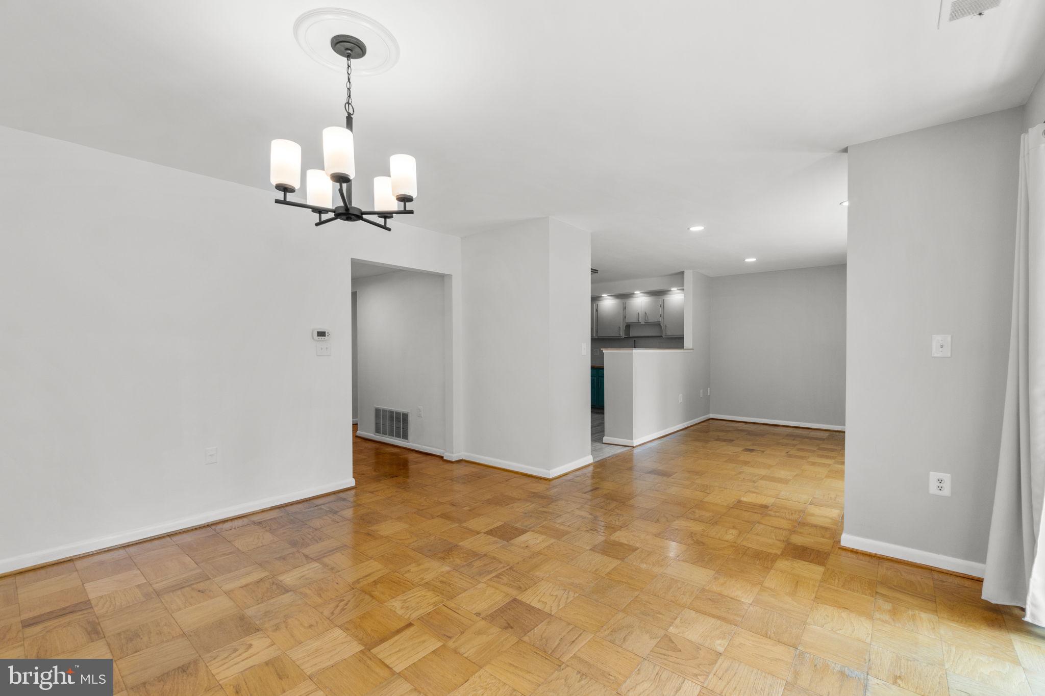 10067 Windstream Dr #4