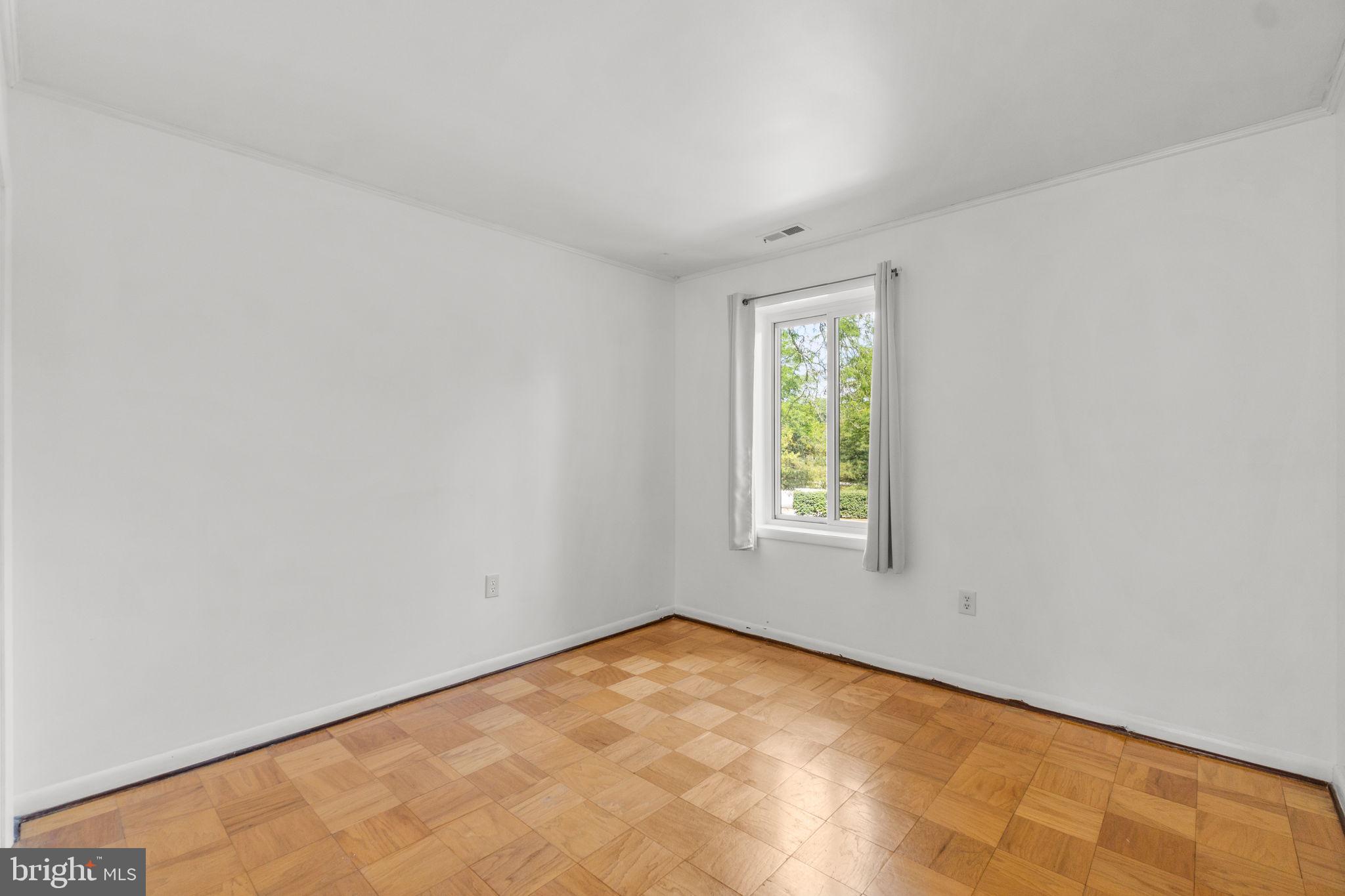 10067 Windstream Dr #4