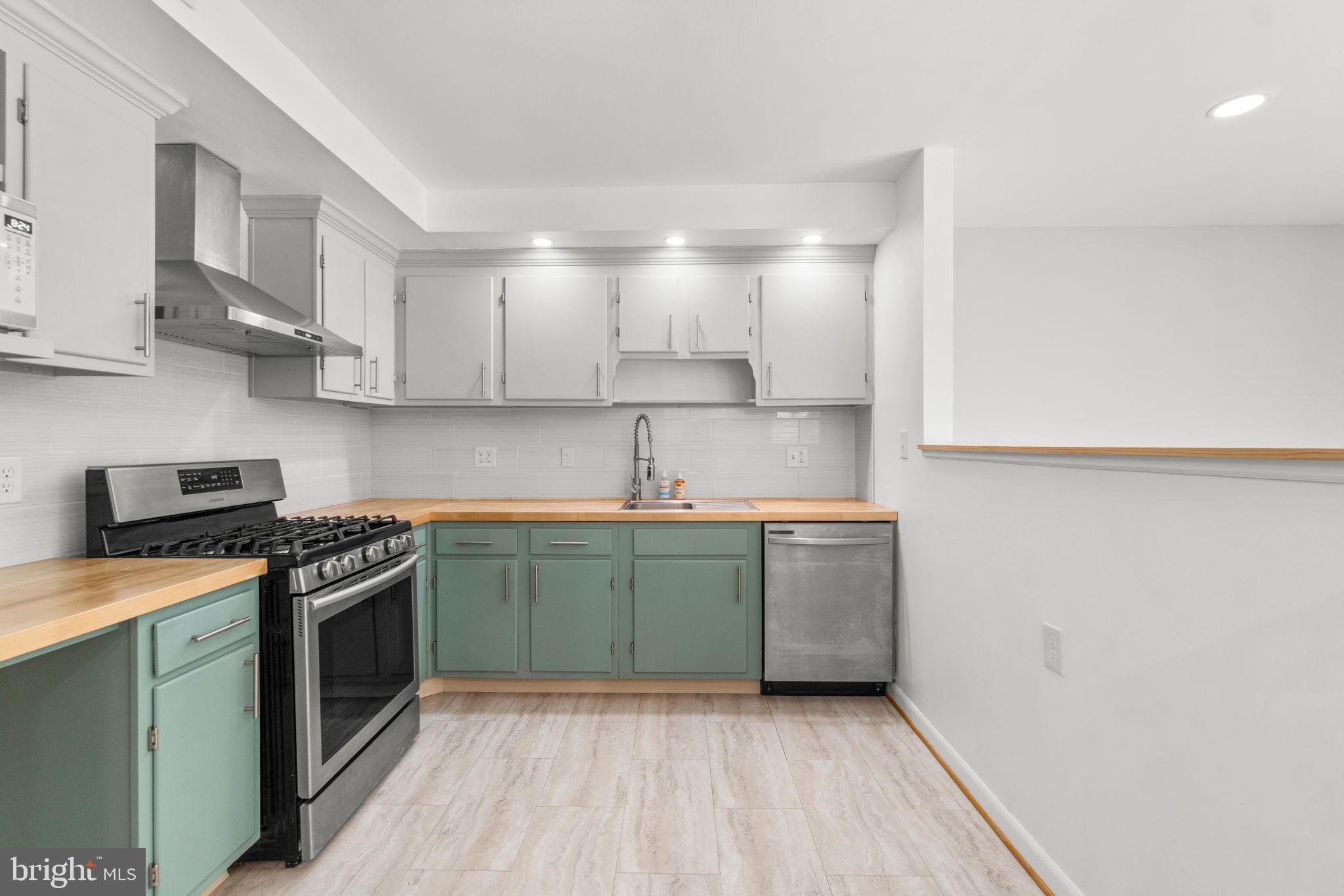 10067 Windstream Dr #4