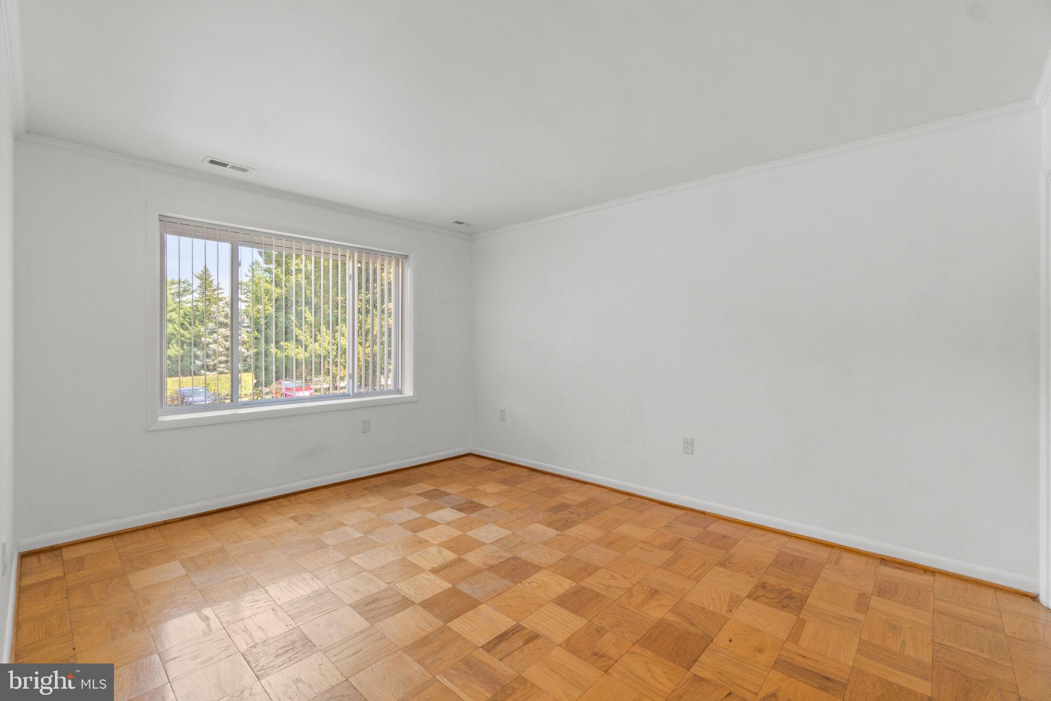 10067 Windstream Dr #4