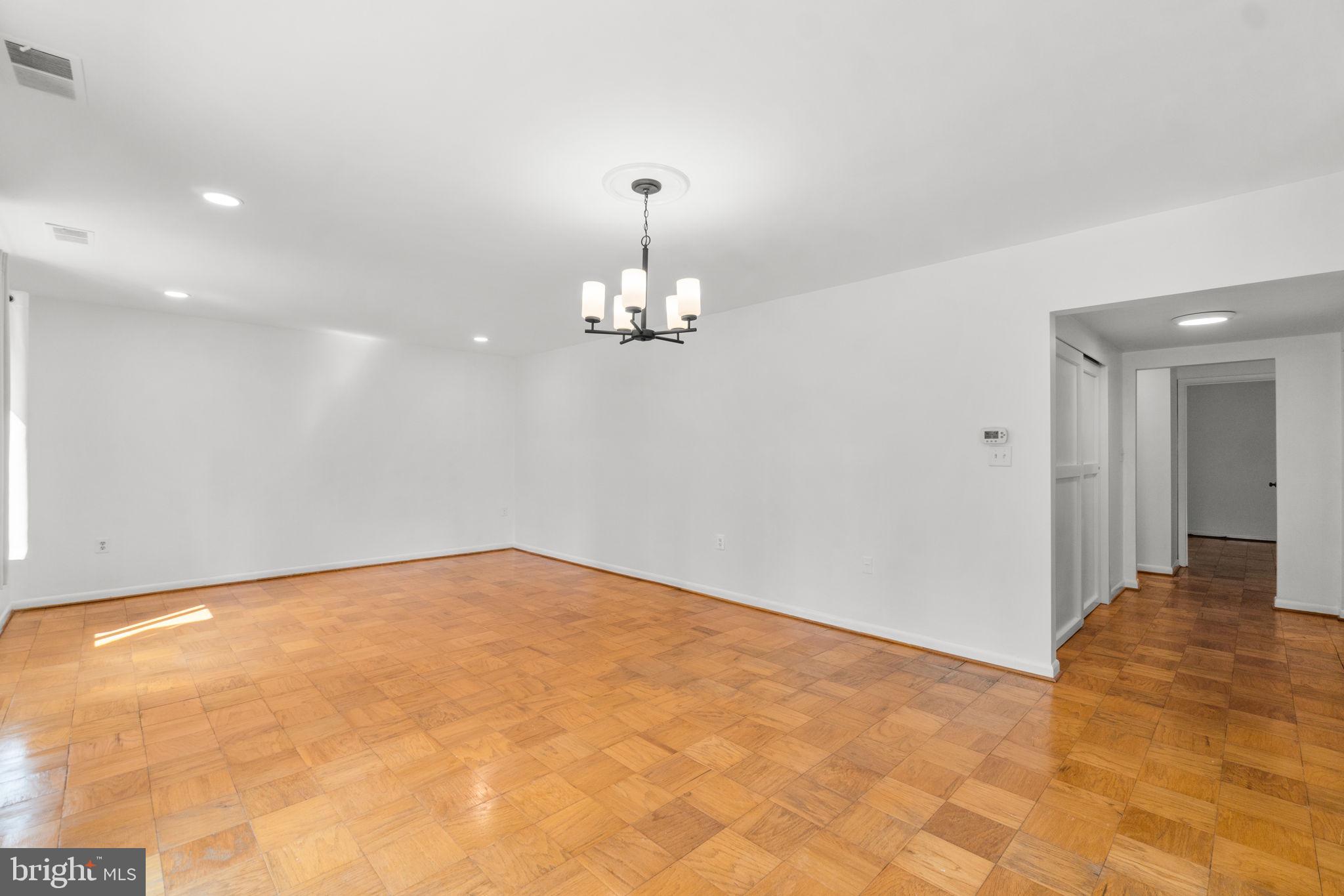 10067 Windstream Dr #4