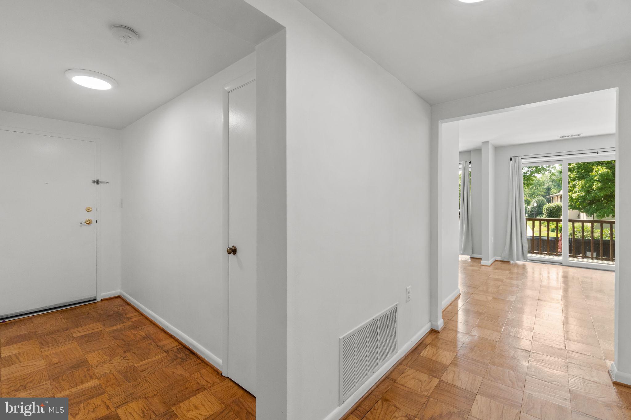 10067 Windstream Dr #4