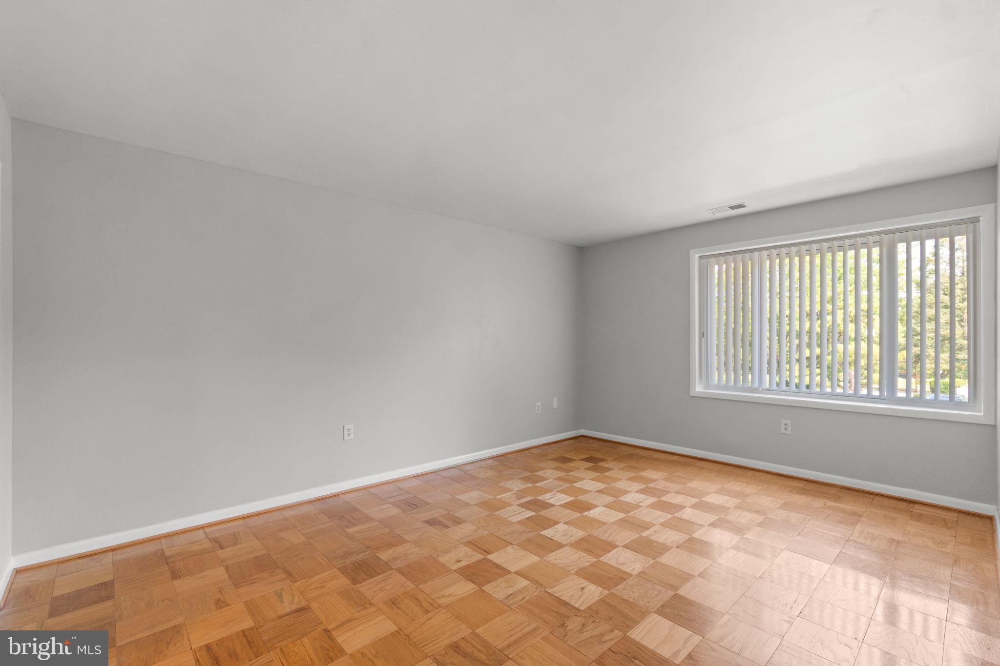 10067 Windstream Dr #4