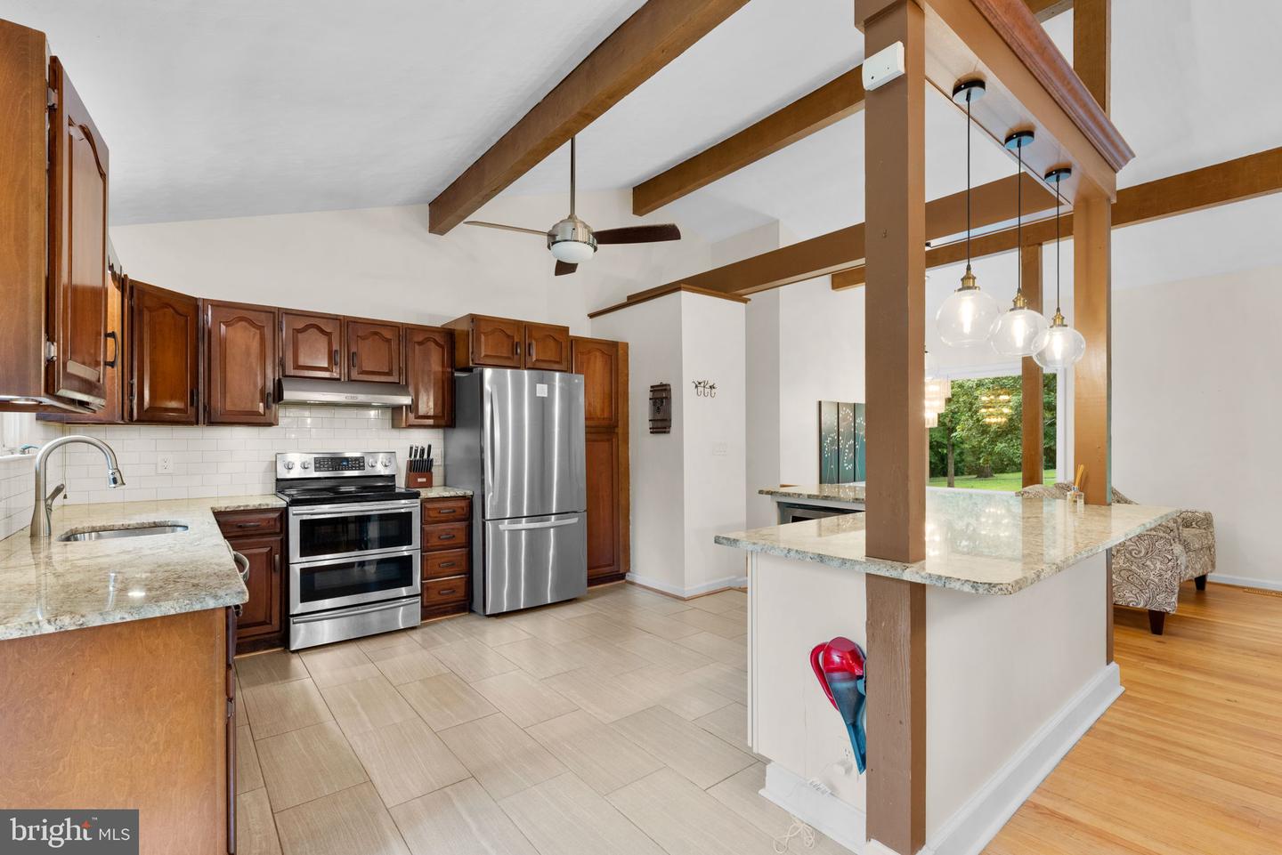 10010 Hyla Brook Rd