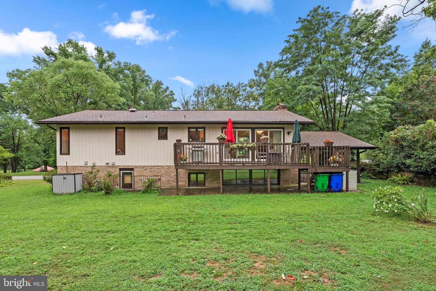 10010 Hyla Brook Rd