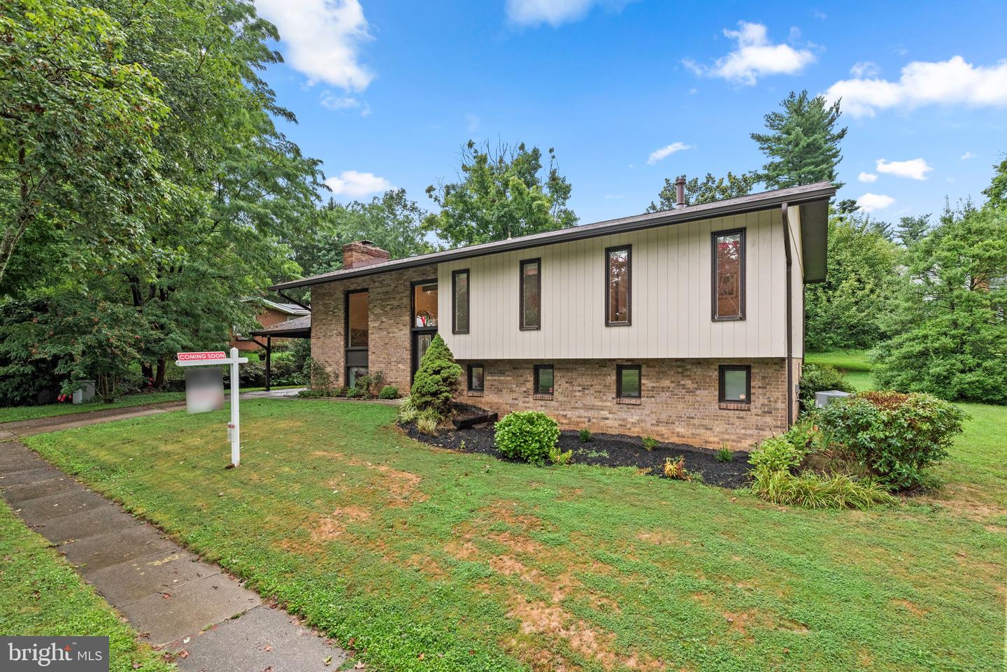10010 Hyla Brook Rd