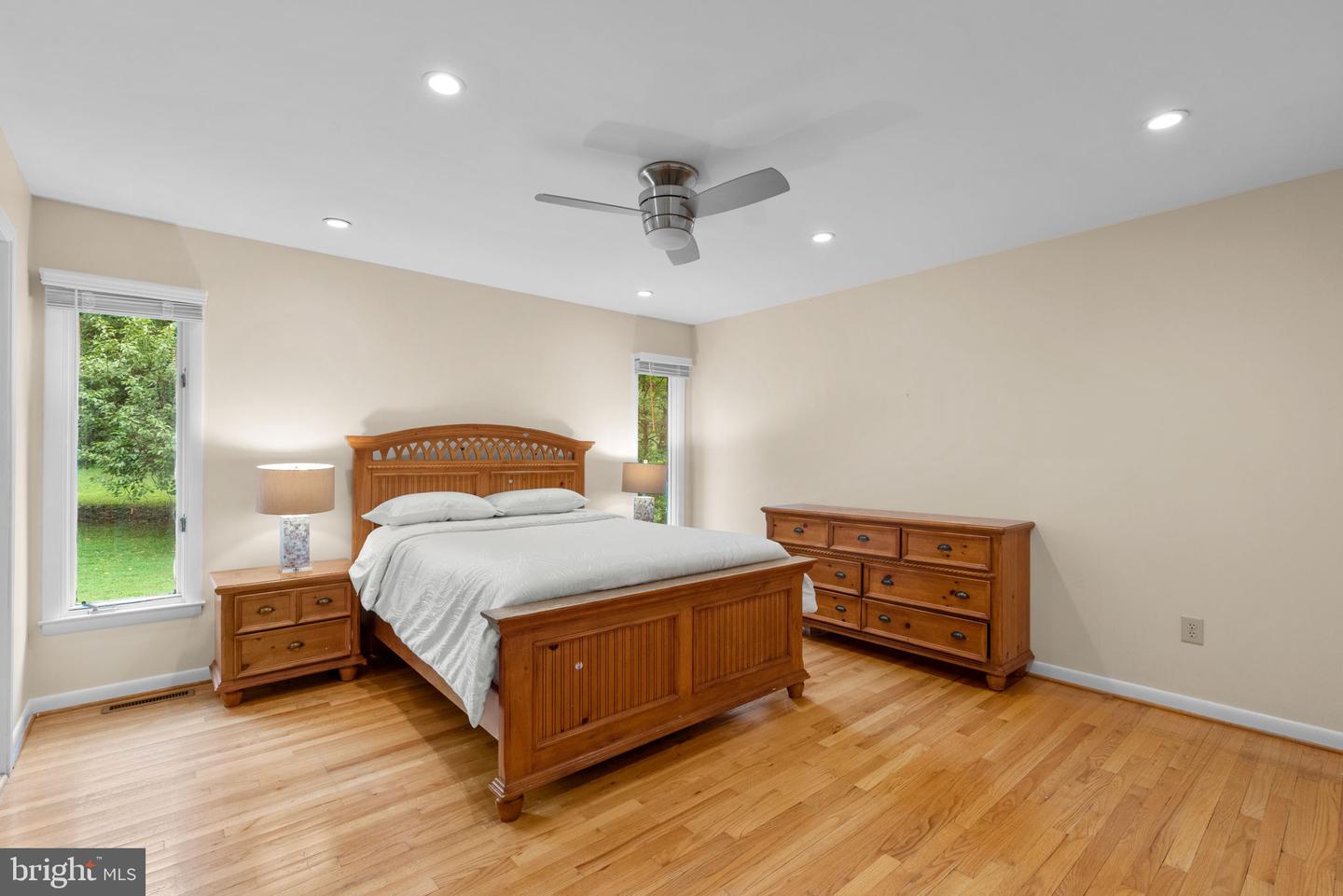 10010 Hyla Brook Rd