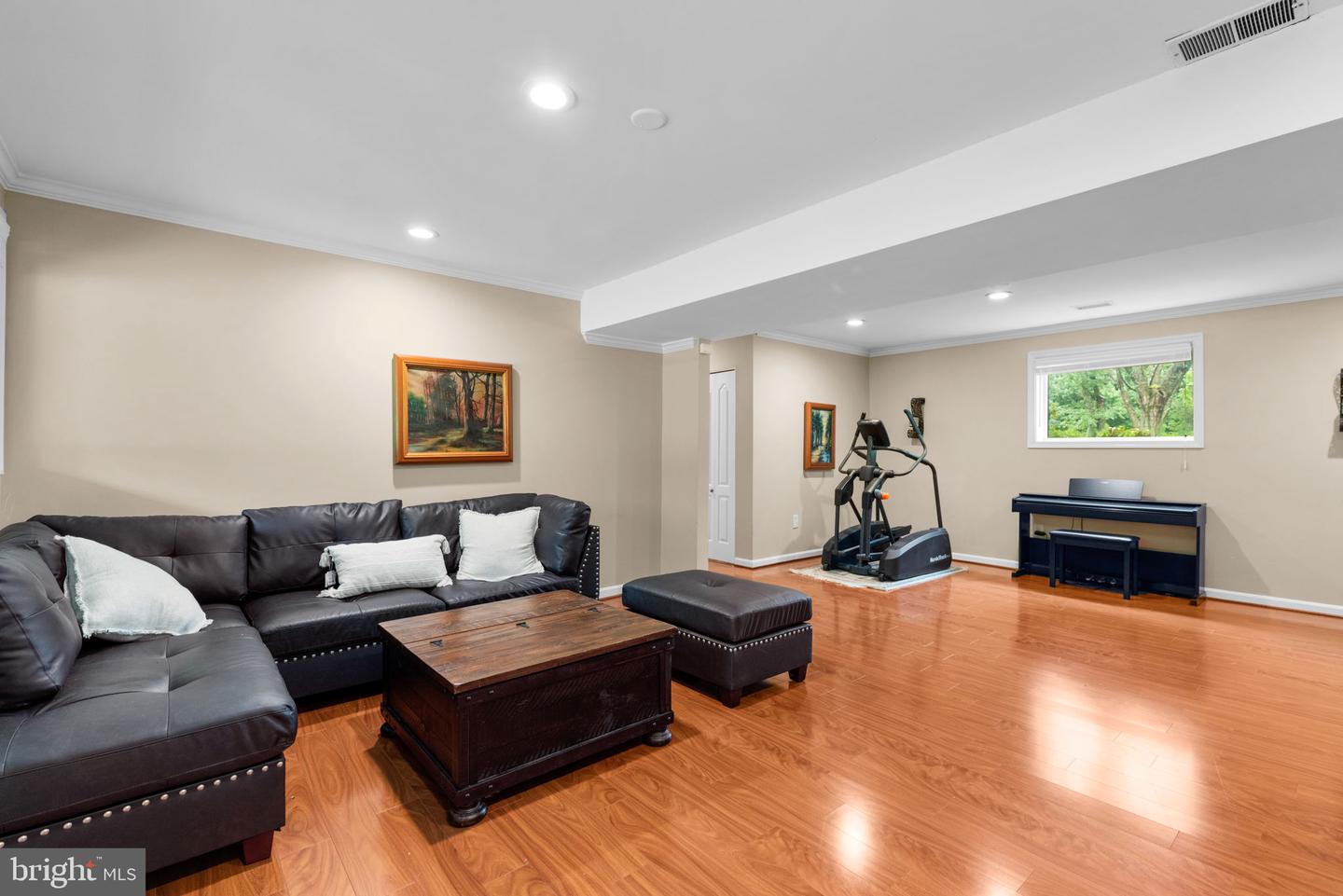 10010 Hyla Brook Rd