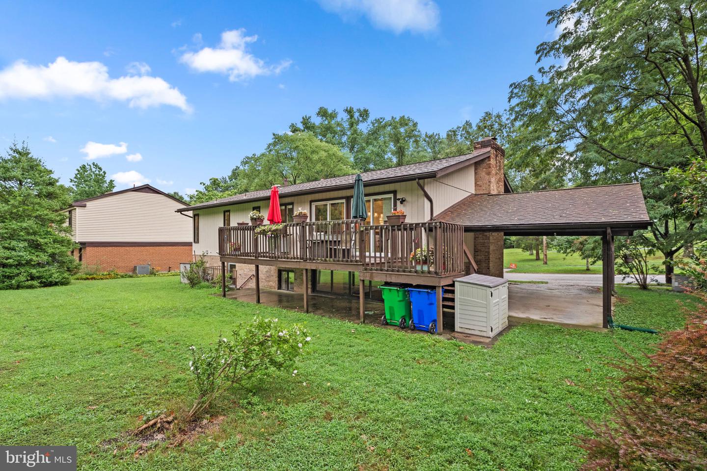 10010 Hyla Brook Rd