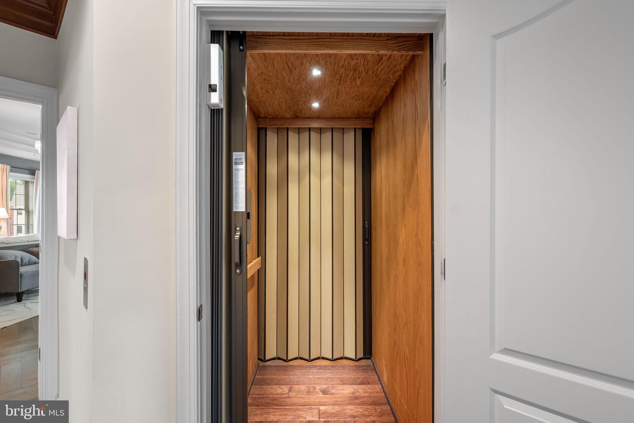 12138 Hayland Farm Way