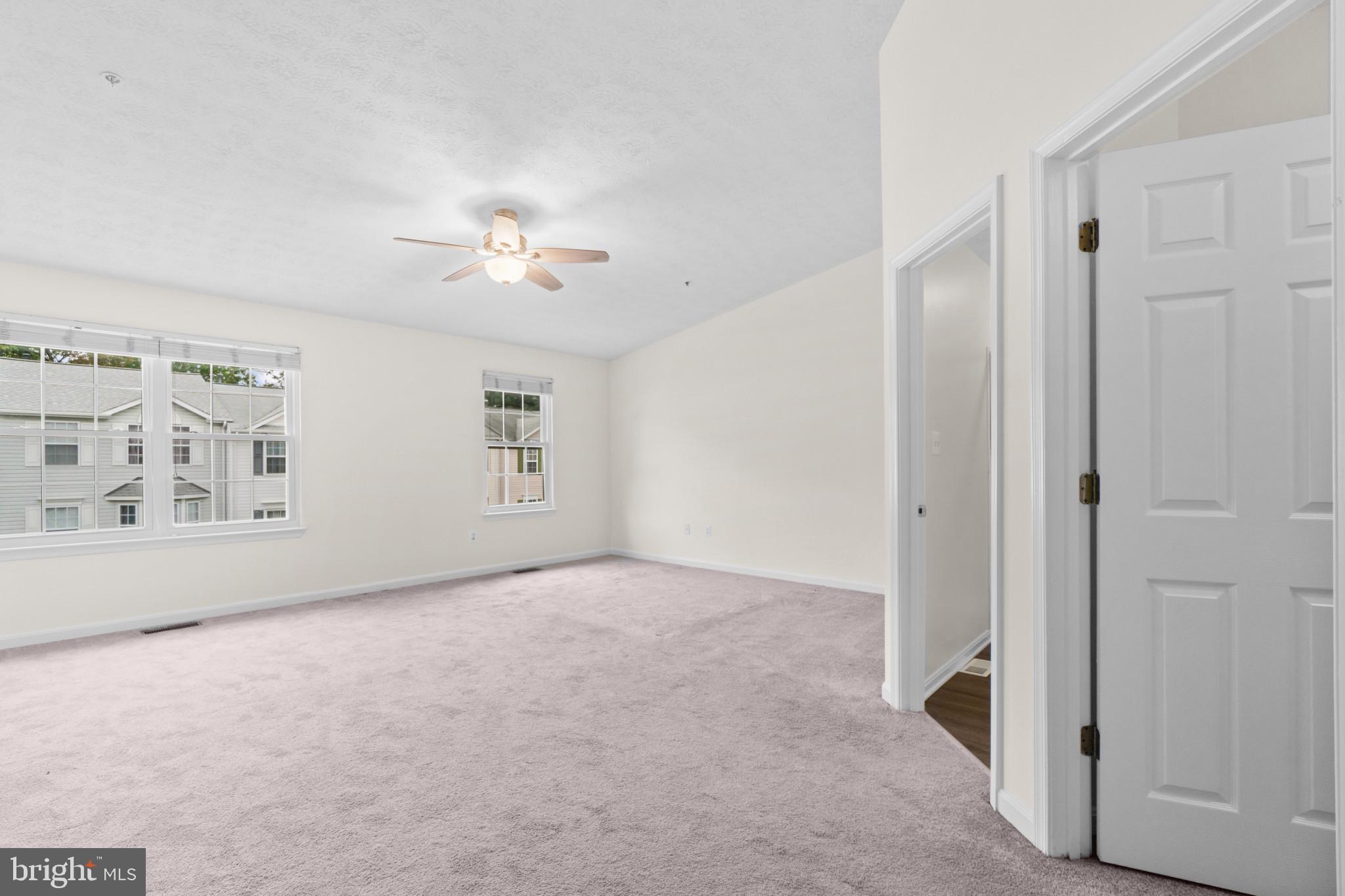 8832 Goose Landing Cir