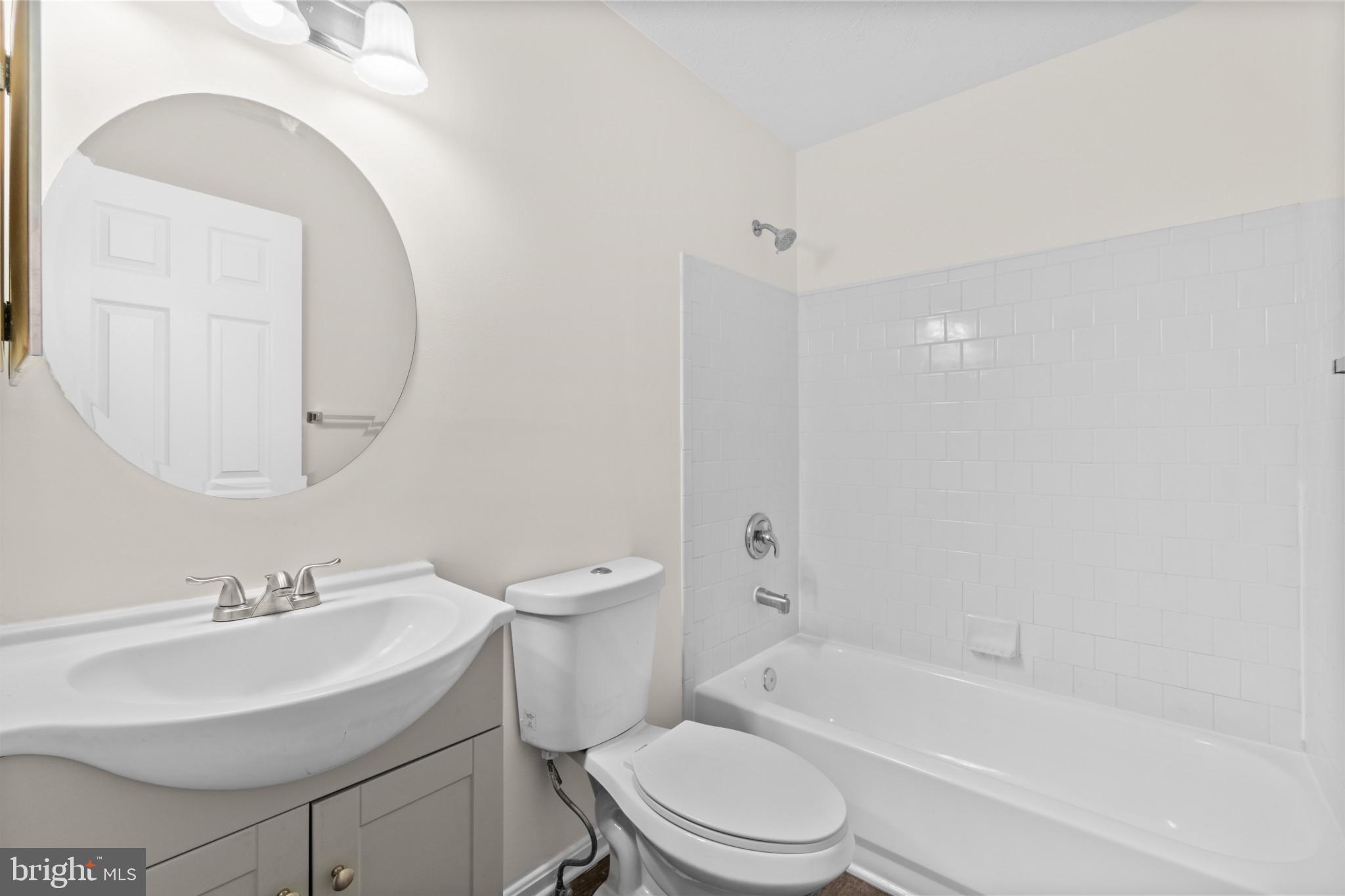 8832 Goose Landing Cir