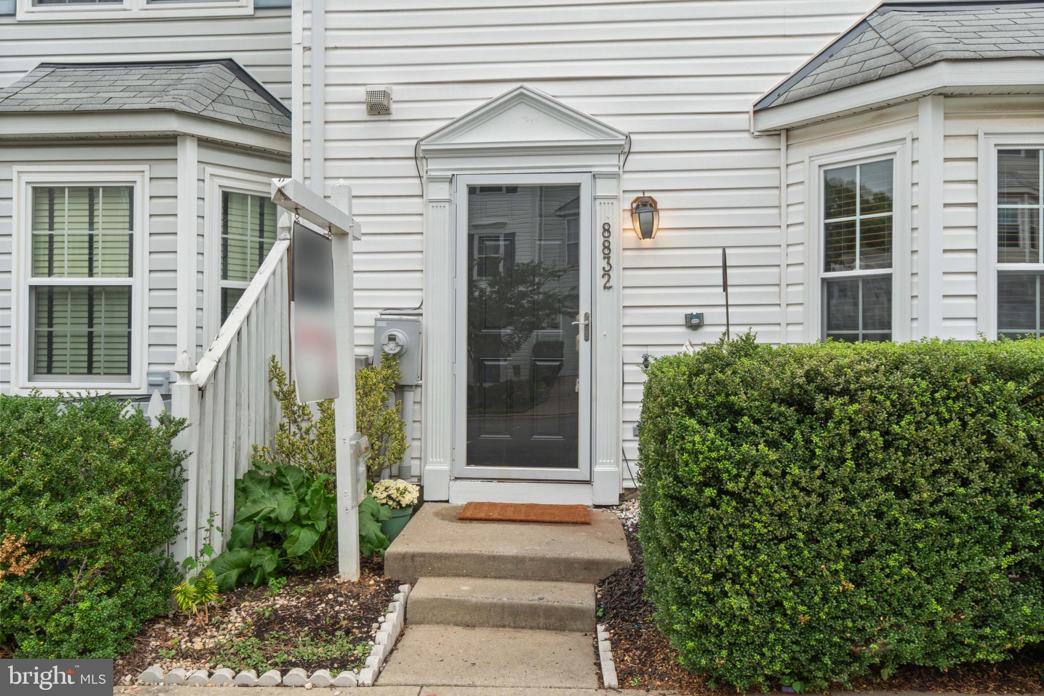 8832 Goose Landing Cir