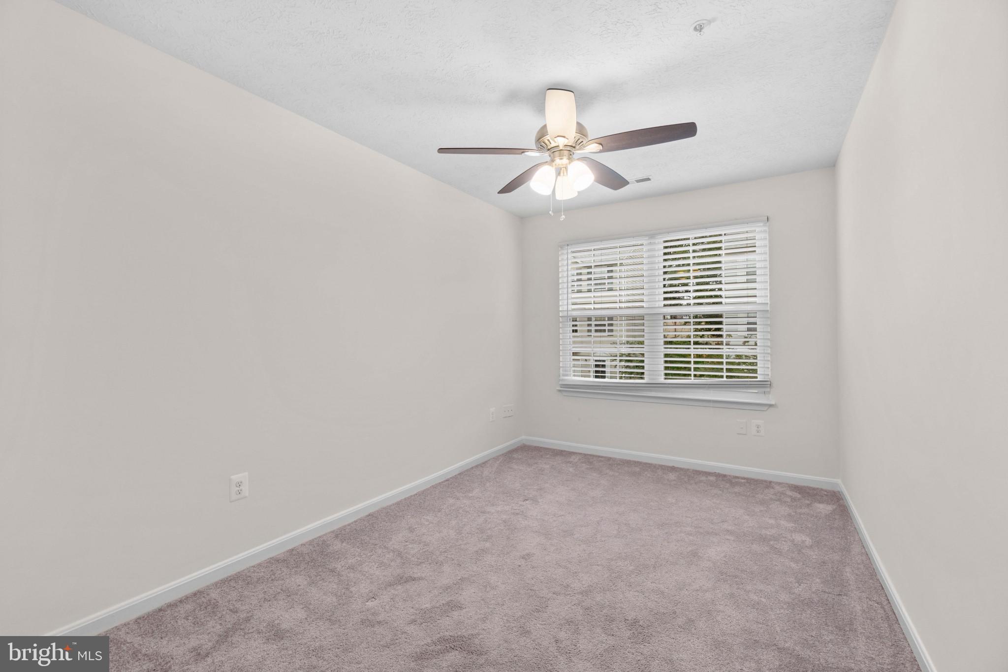 8832 Goose Landing Cir