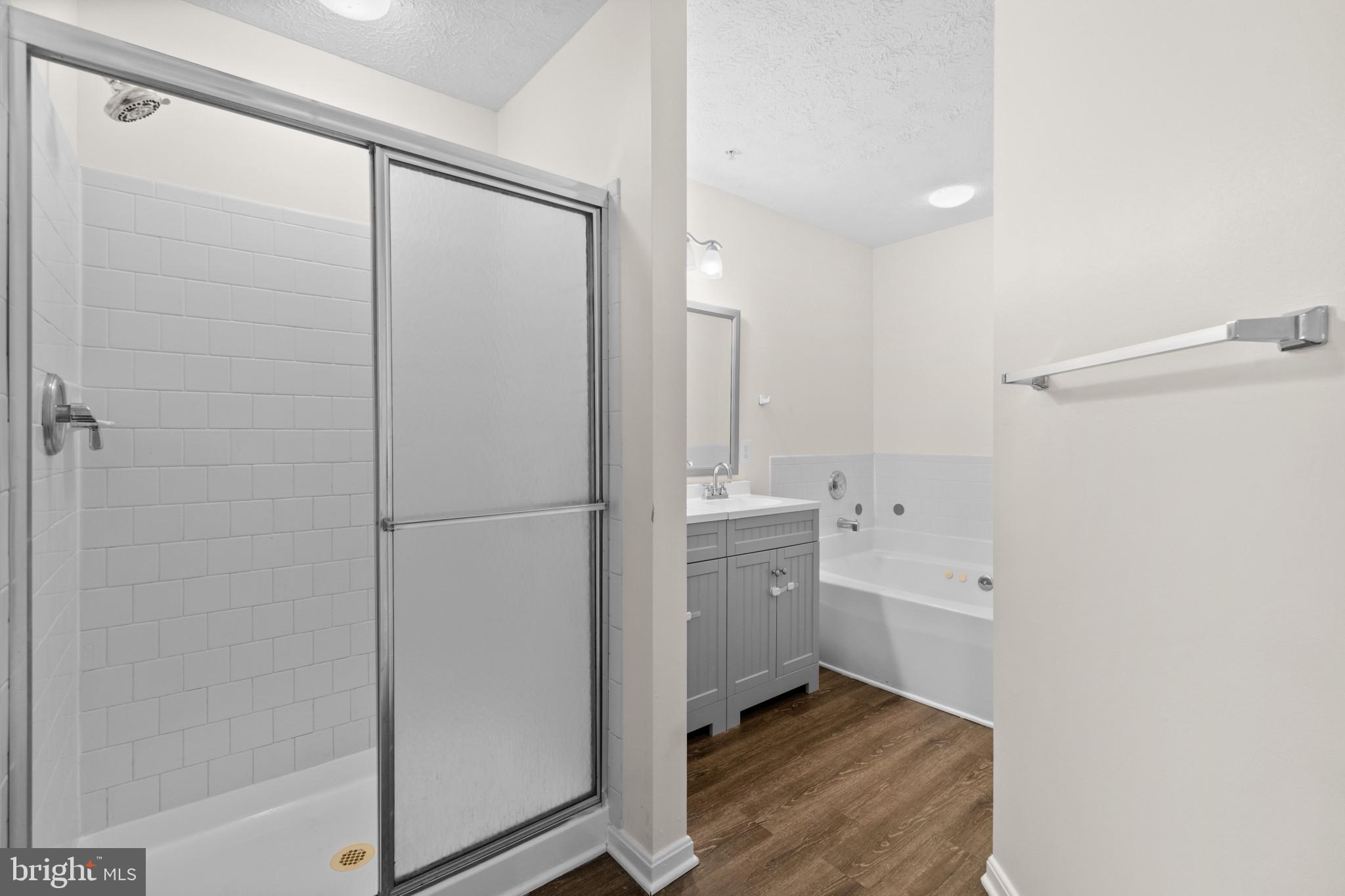 8832 Goose Landing Cir