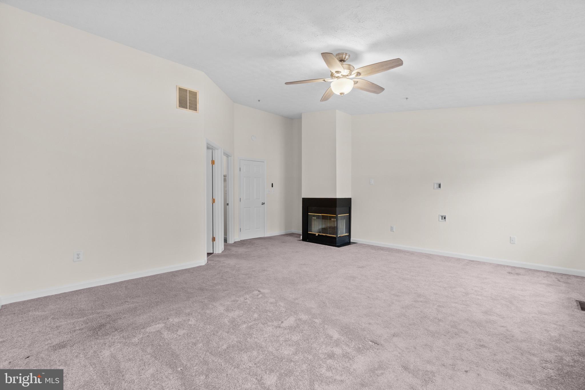 8832 Goose Landing Cir