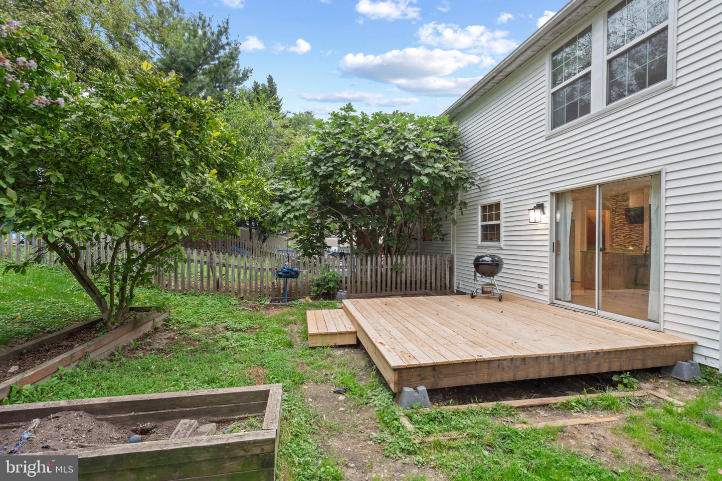 6480 Grommet Dr