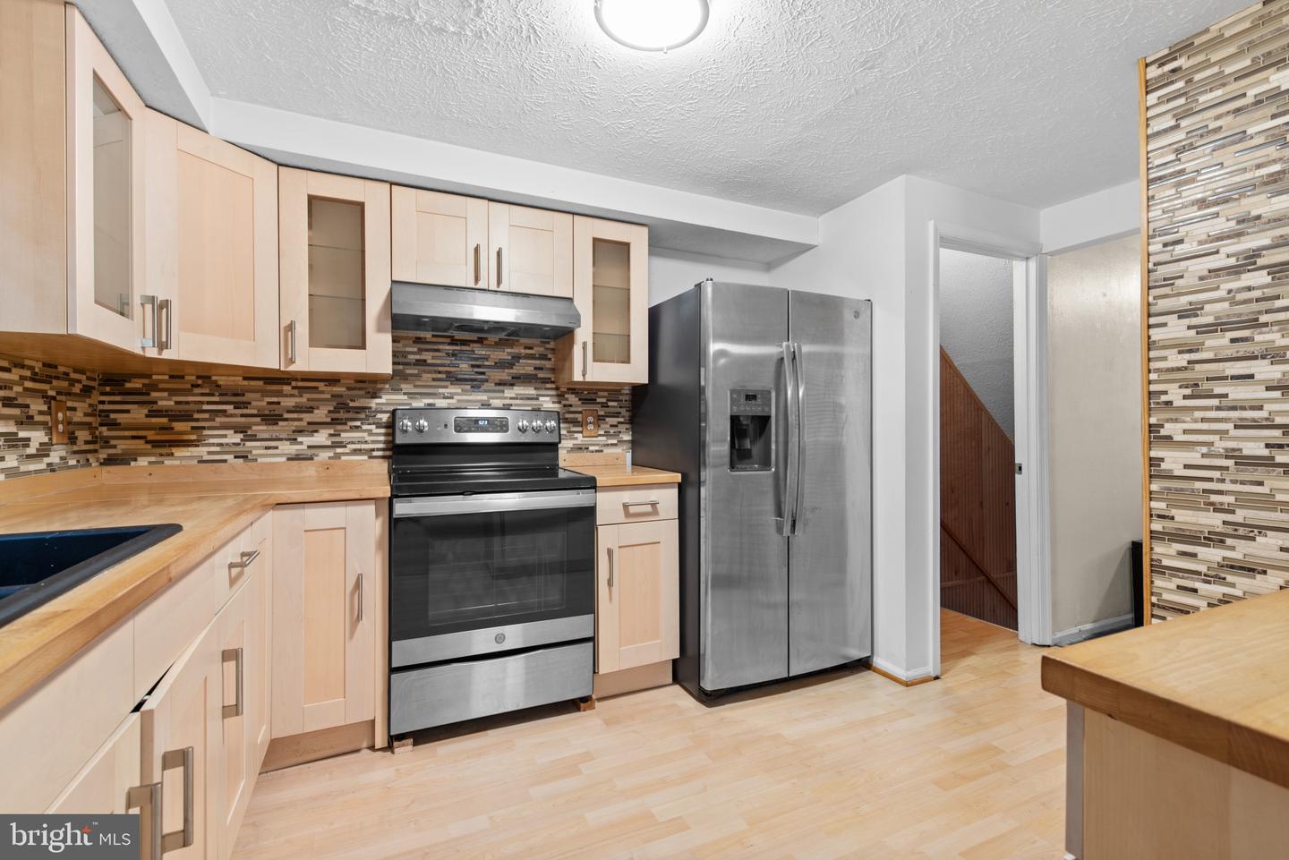 6480 Grommet Dr