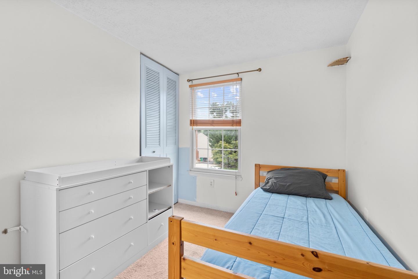 6480 Grommet Dr