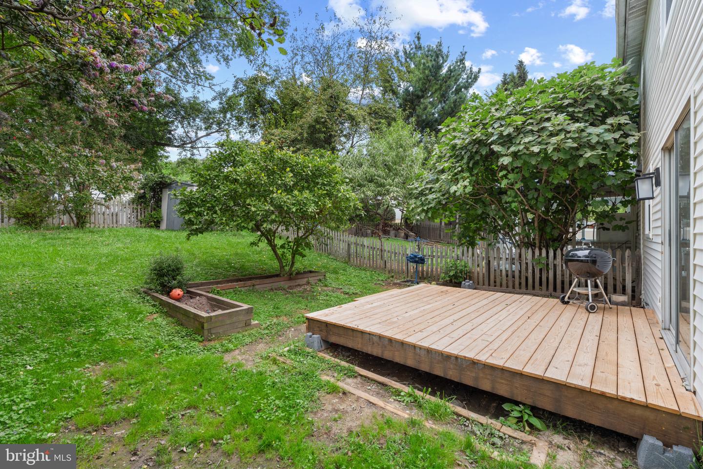 6480 Grommet Dr