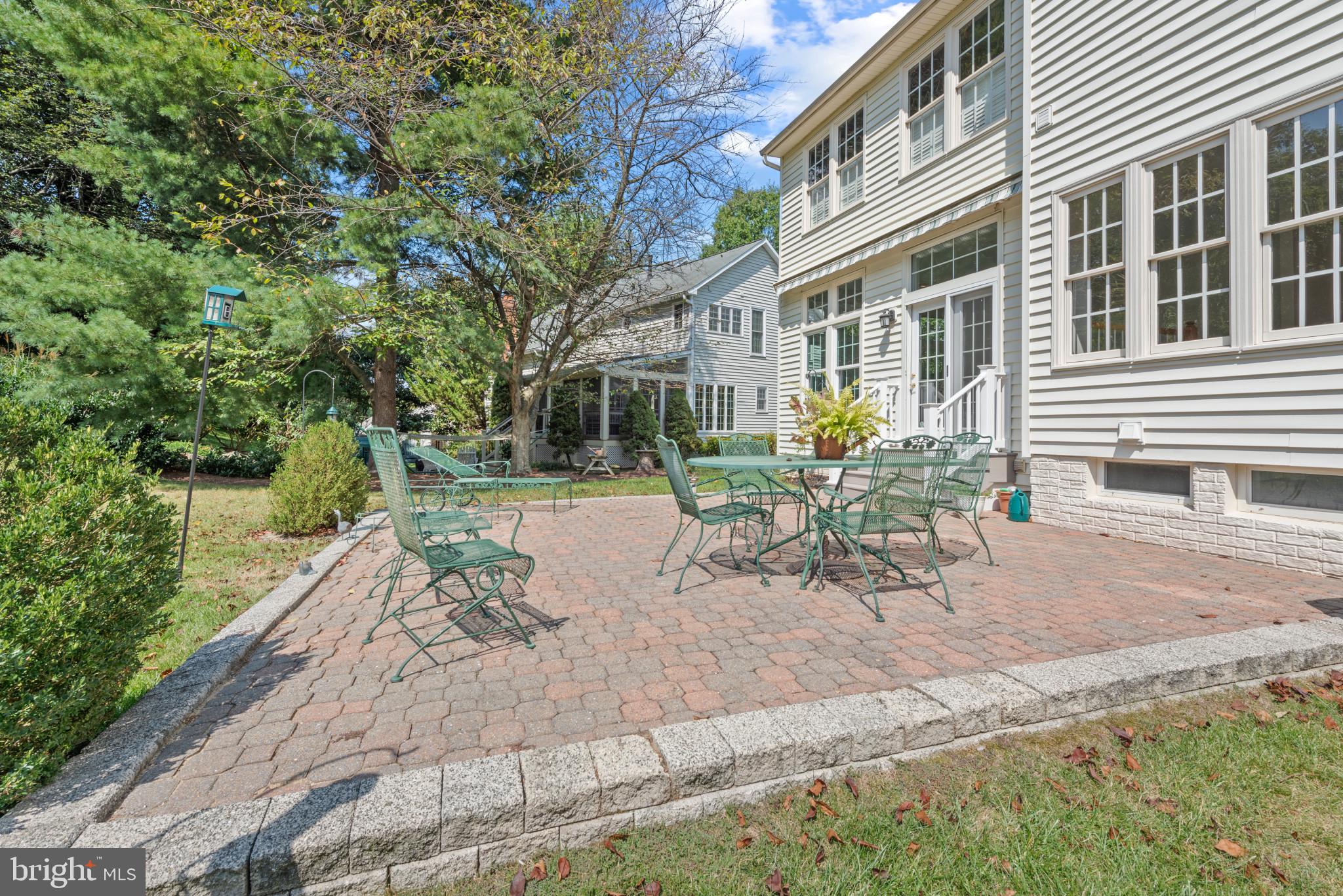 3303 Governor Carroll Ct