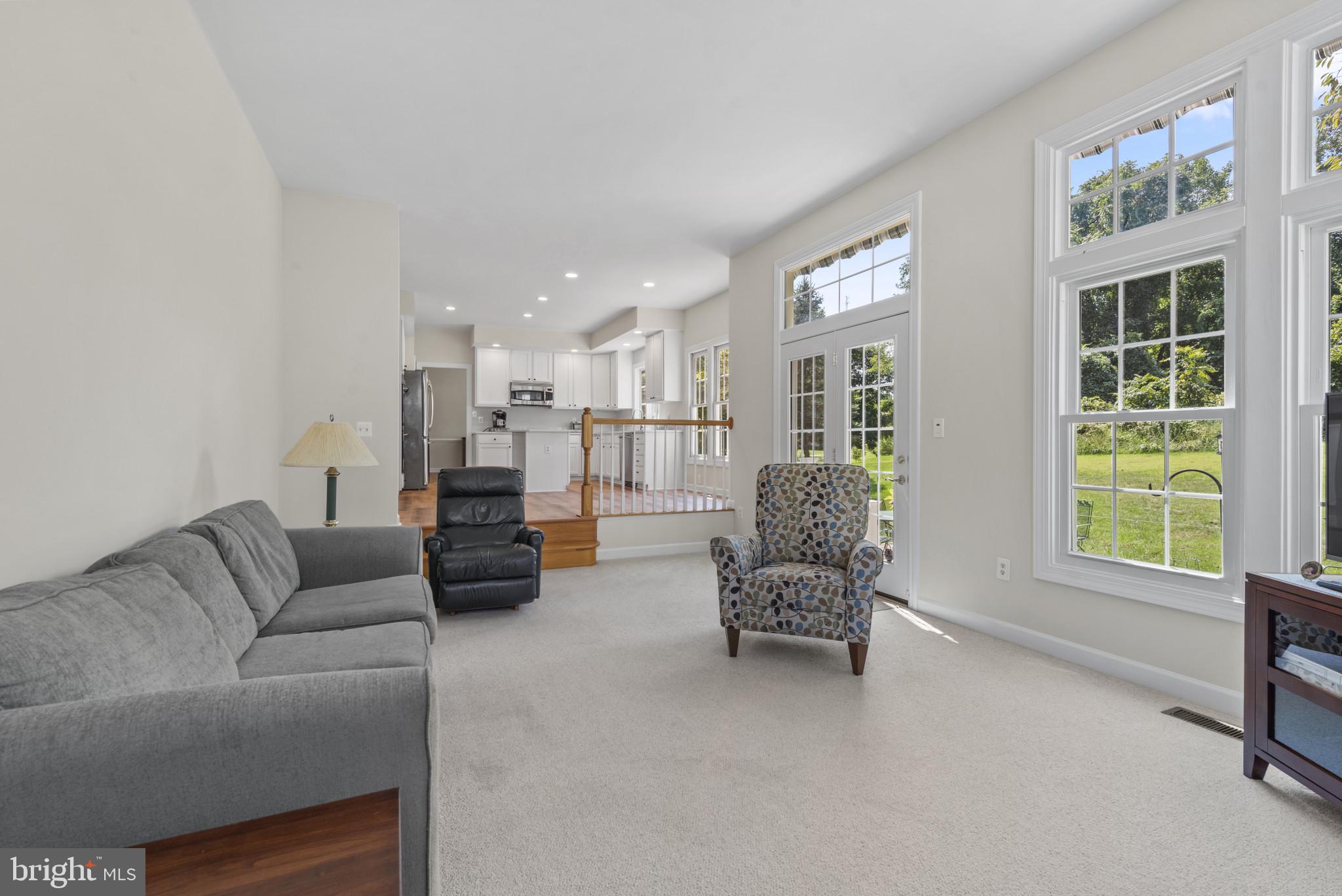 3303 Governor Carroll Ct