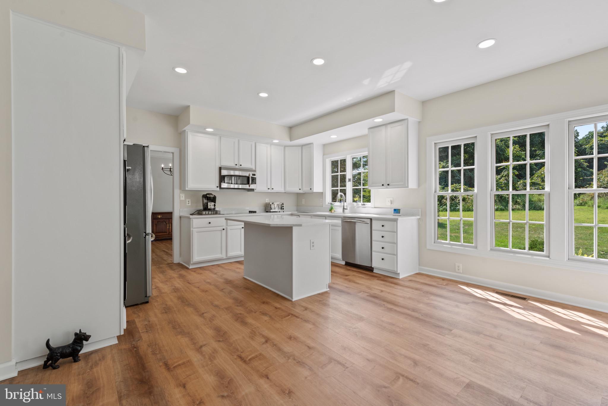 3303 Governor Carroll Ct